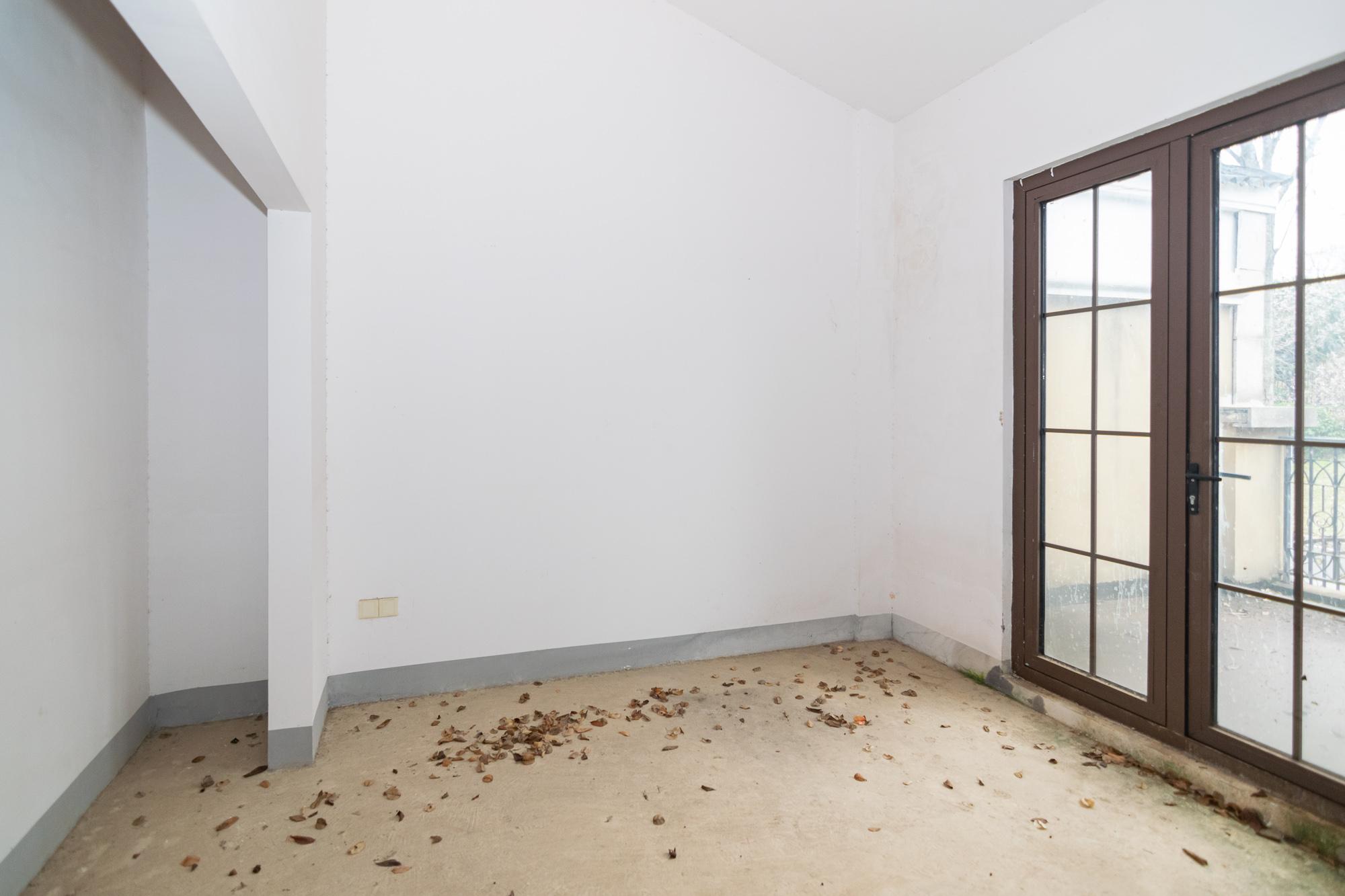 金地三千府(金地湖山樾、金地自在城) 5室2厅3卫 410.0万 金地三千府(金地湖山樾、金地自在城) 5室2厅3卫 410.0万卧室