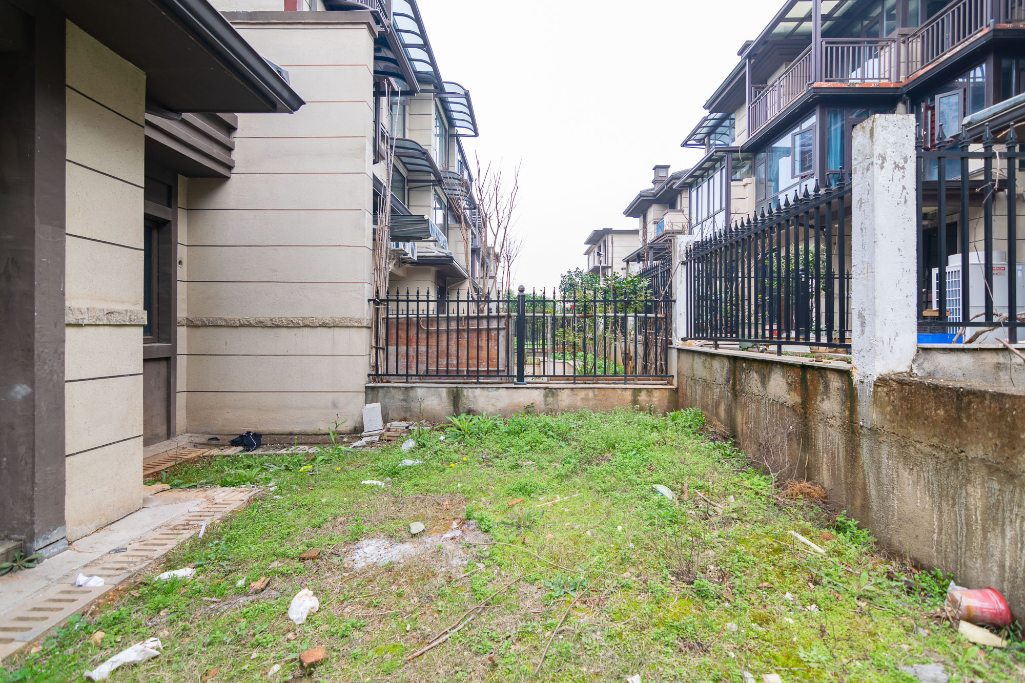 澳海望洲府  5室2厅3卫    352.0万 澳海望洲府  5室2厅3卫    352.0万其他