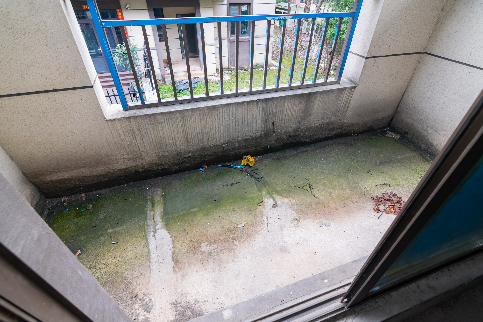 澳海望洲府  5室2厅3卫    352.0万 澳海望洲府  5室2厅3卫    352.0万阳台