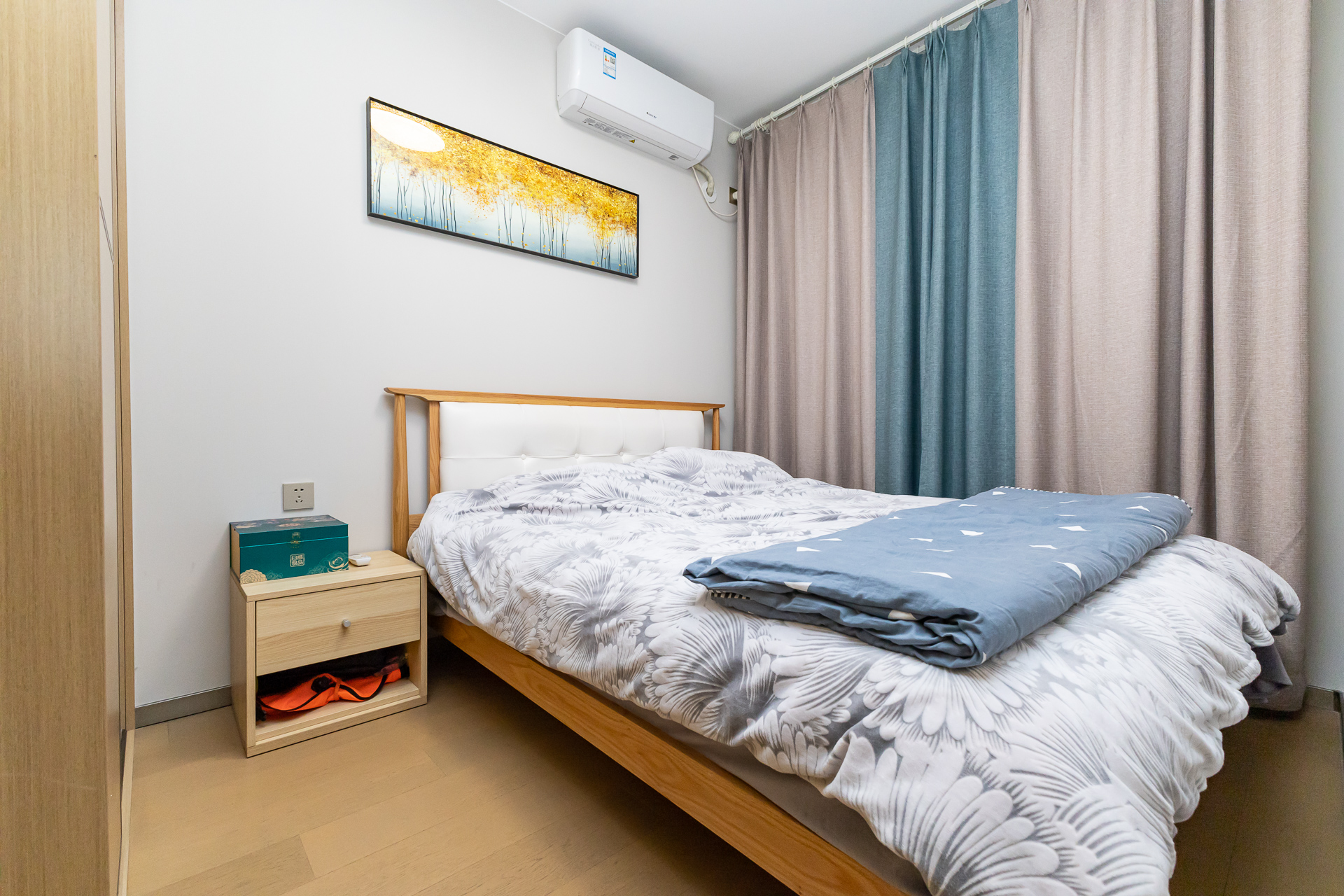 时代倾城四期 3室2厅2卫 77.5万 时代倾城四期 3室2厅2卫 77.5万卧室