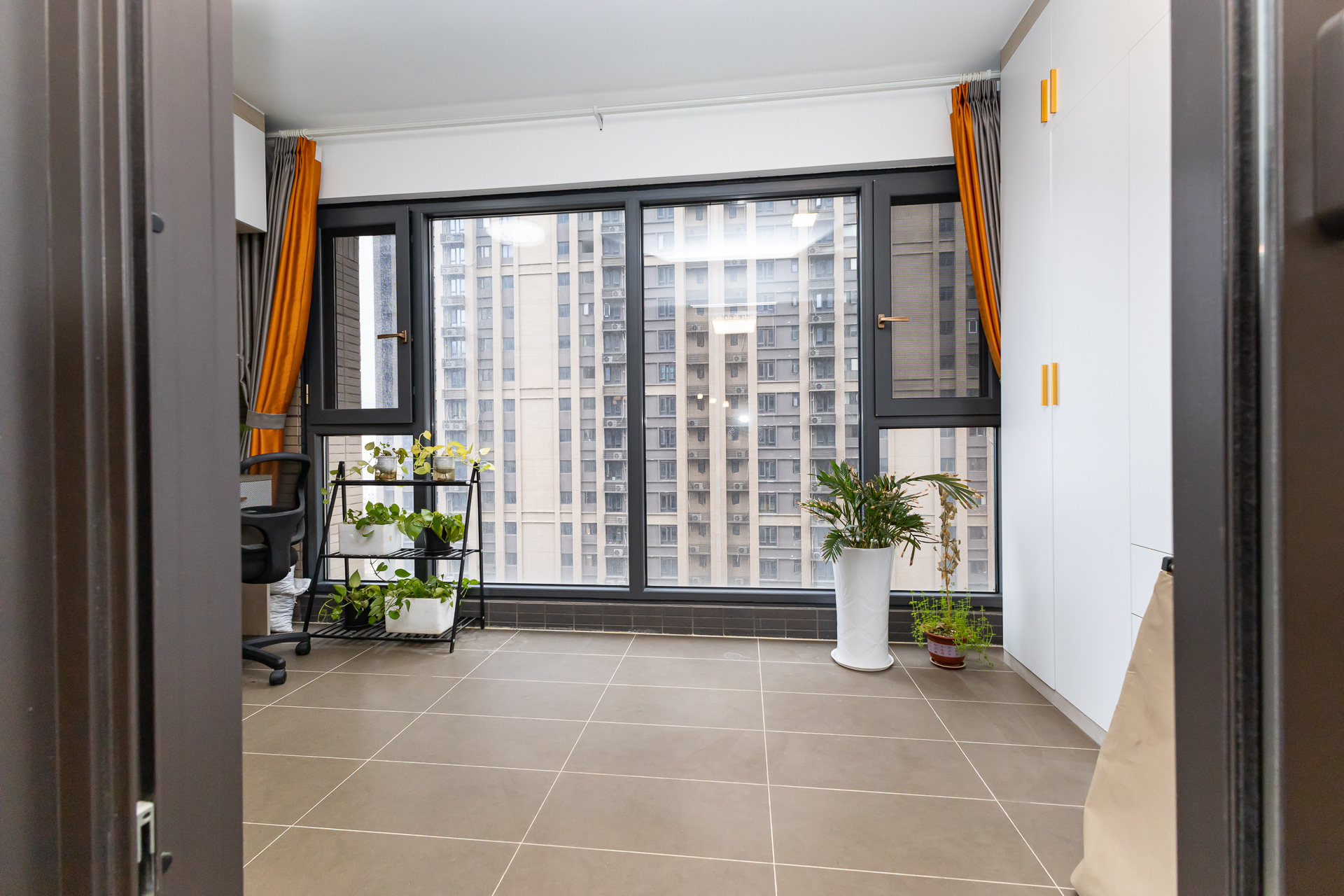 时代倾城四期 3室2厅2卫 77.5万 时代倾城四期 3室2厅2卫 77.5万阳台