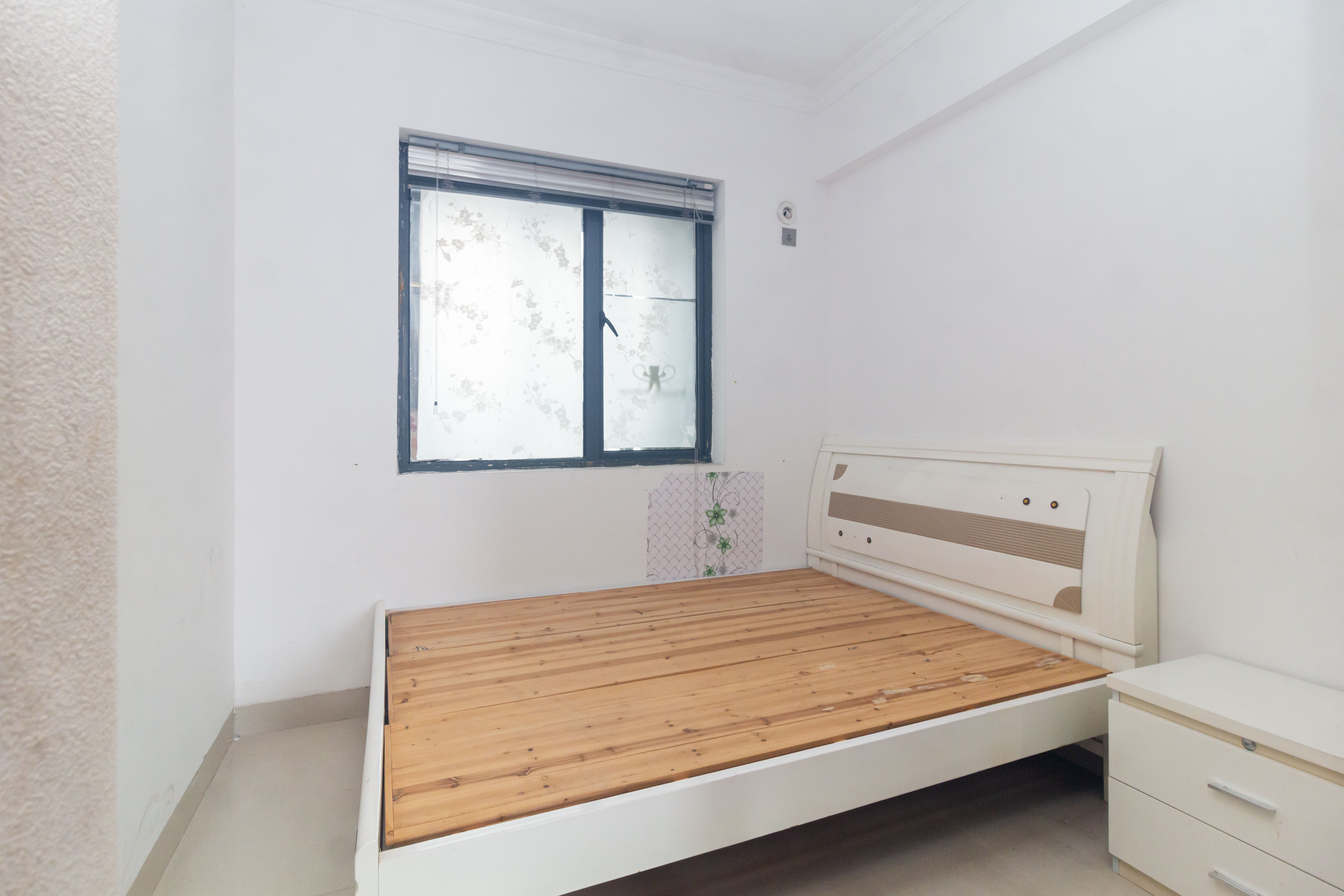 中国铁建国际城一期  4室2厅2卫    79.8万 中国铁建国际城一期  4室2厅2卫    79.8万卧室