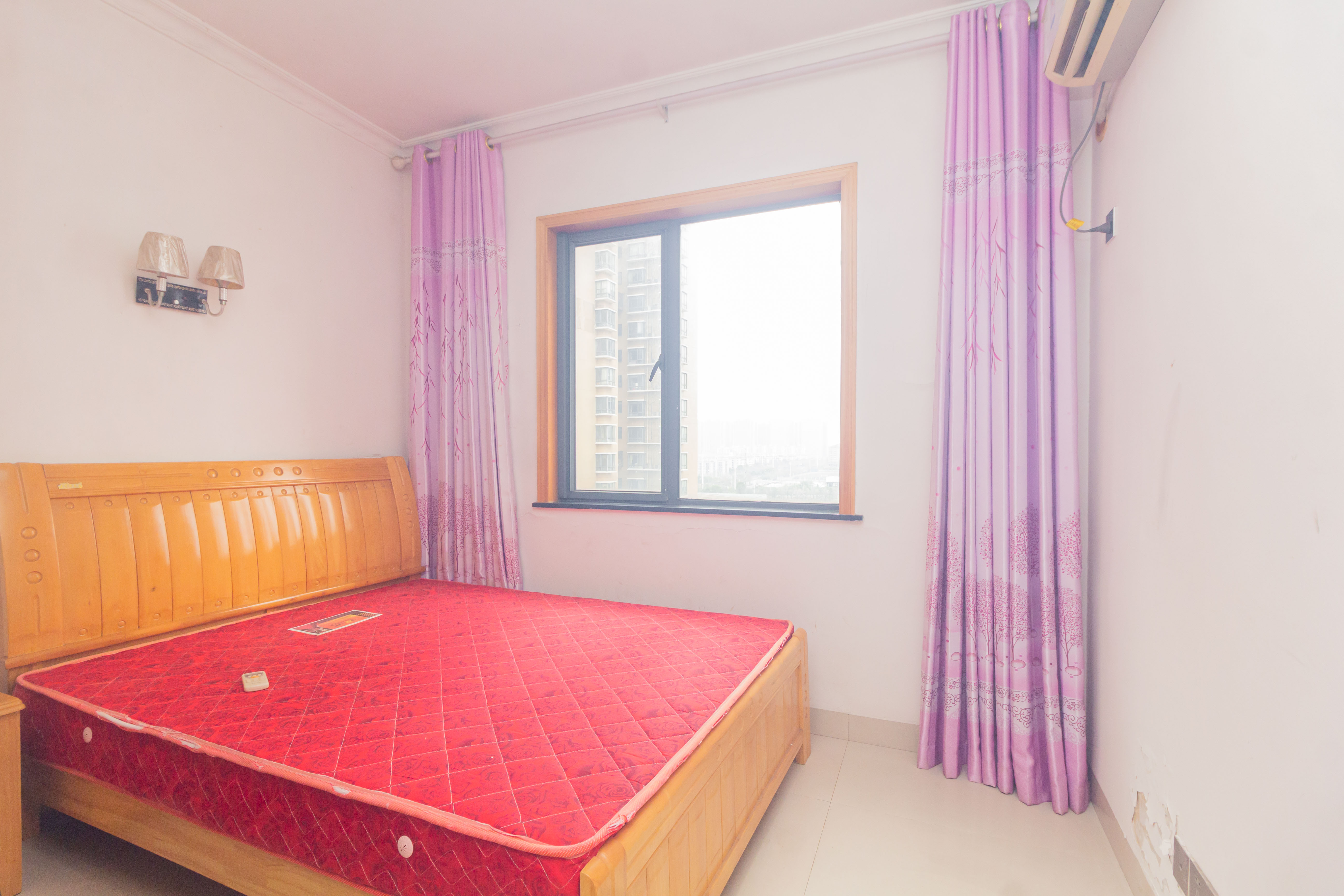 中国铁建国际城一期  4室2厅2卫    79.8万 中国铁建国际城一期  4室2厅2卫    79.8万卧室