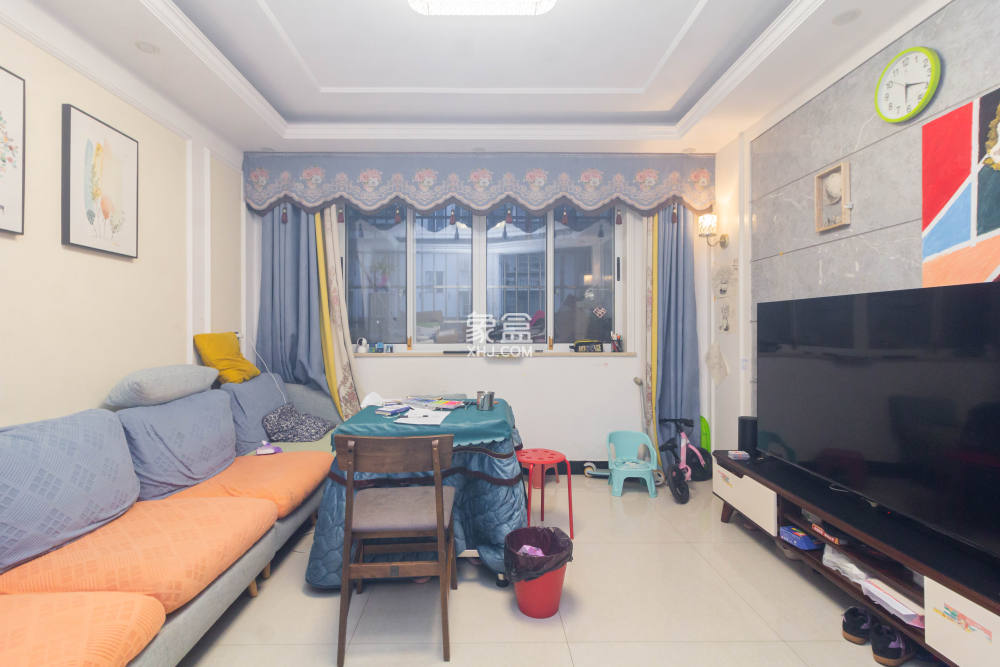 东岸锦城(东方人家)  3室2厅1卫    67.8万