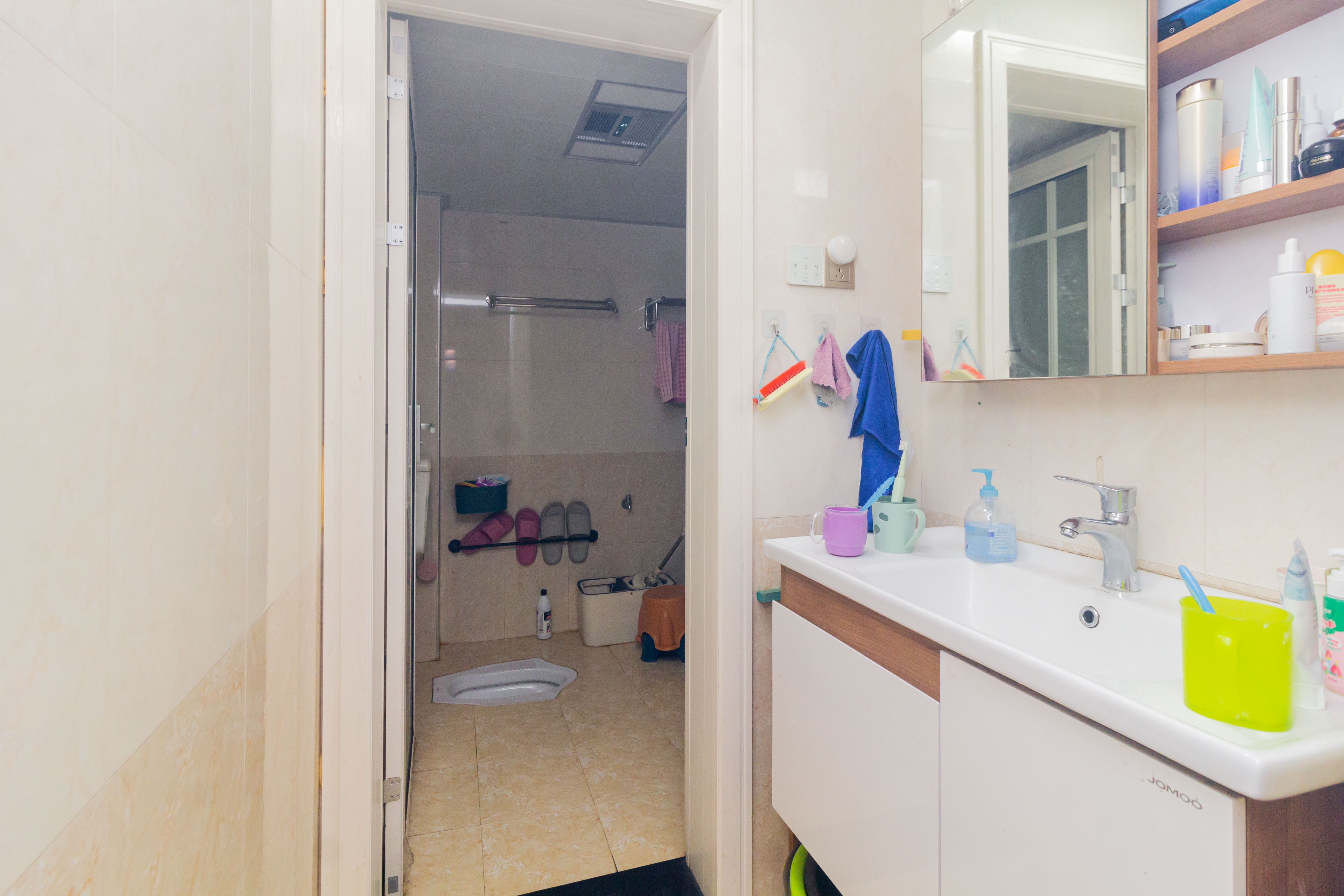 东岸锦城(东方人家) 3室2厅1卫 67.8万 东岸锦城(东方人家) 3室2厅1卫 67.8万卫生间