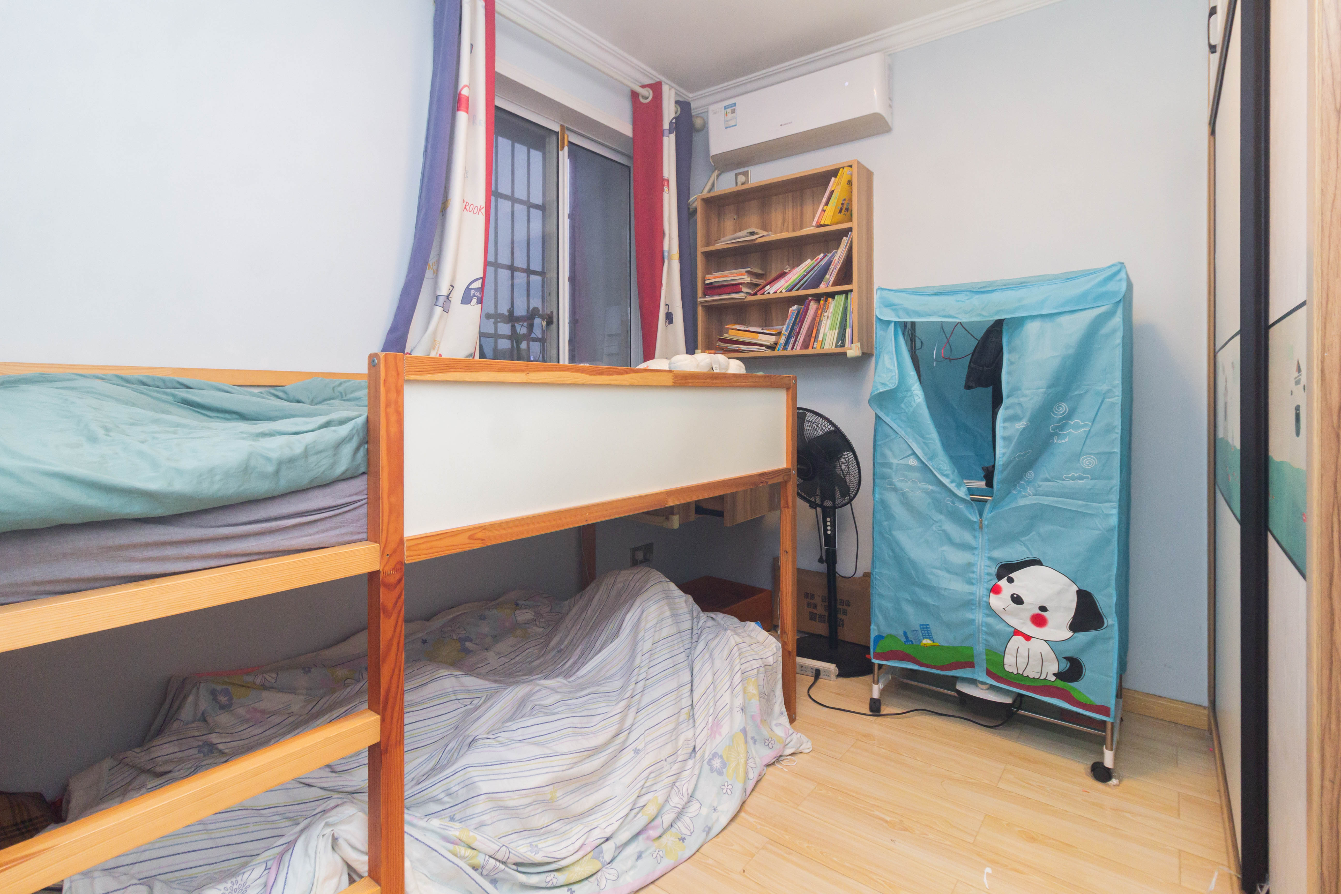 东岸锦城(东方人家) 3室2厅1卫 67.8万 东岸锦城(东方人家) 3室2厅1卫 67.8万卧室