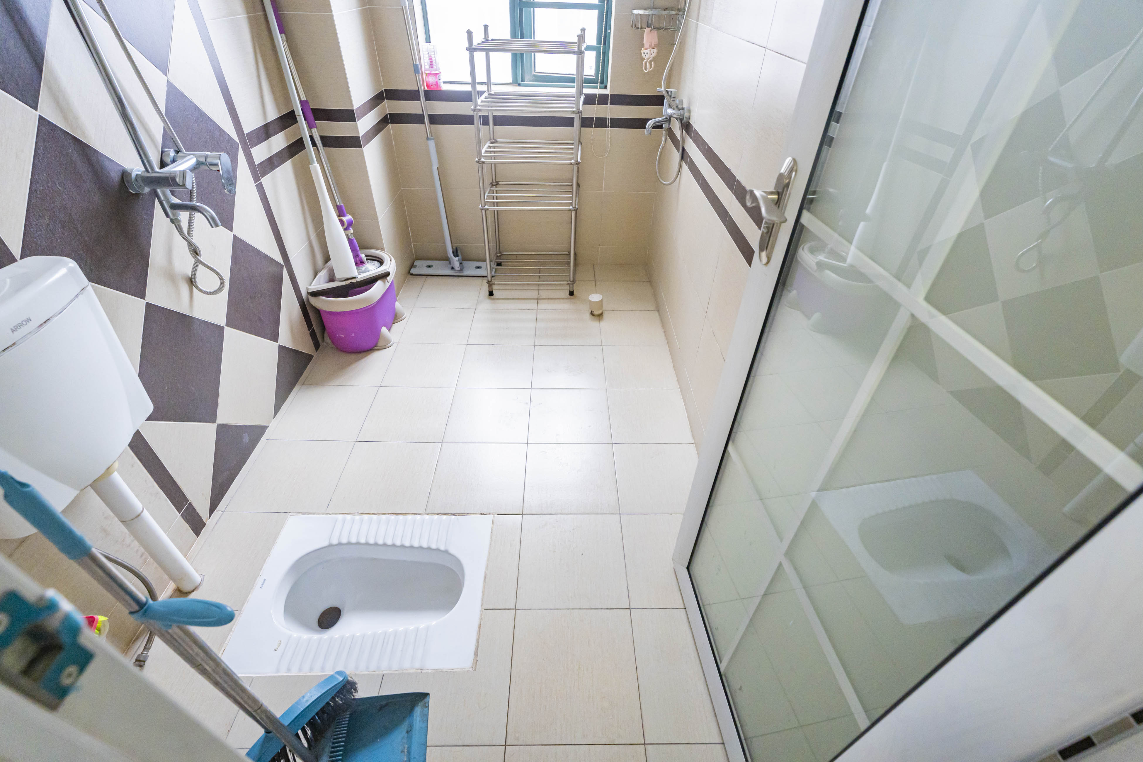 绿洲花园  3室2厅2卫    125.0万 绿洲花园  3室2厅2卫    125.0万卫生间