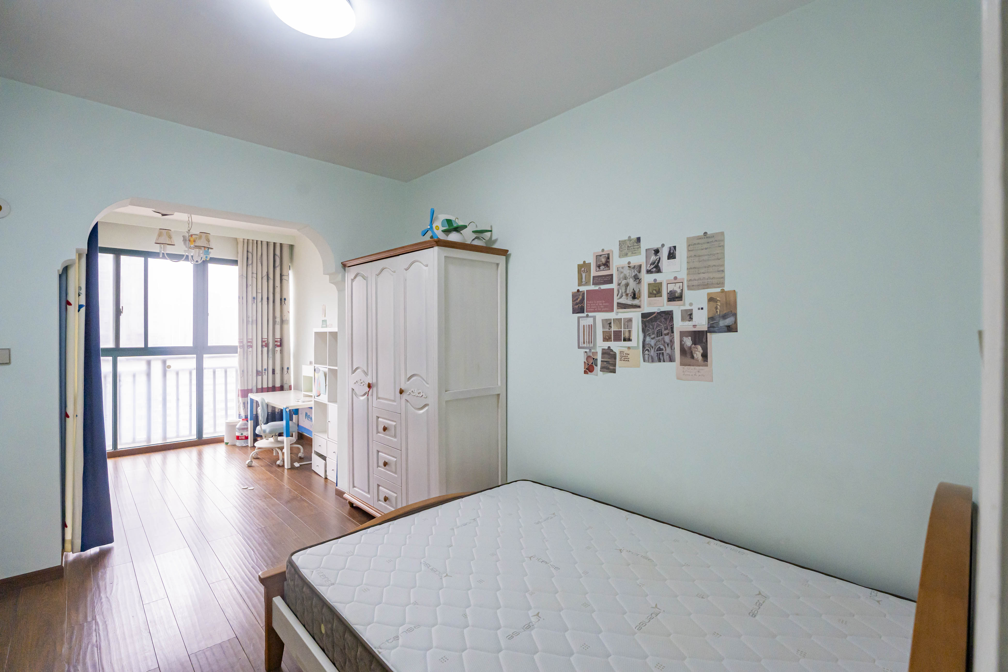 绿洲花园  3室2厅2卫    125.0万 绿洲花园  3室2厅2卫    125.0万卧室