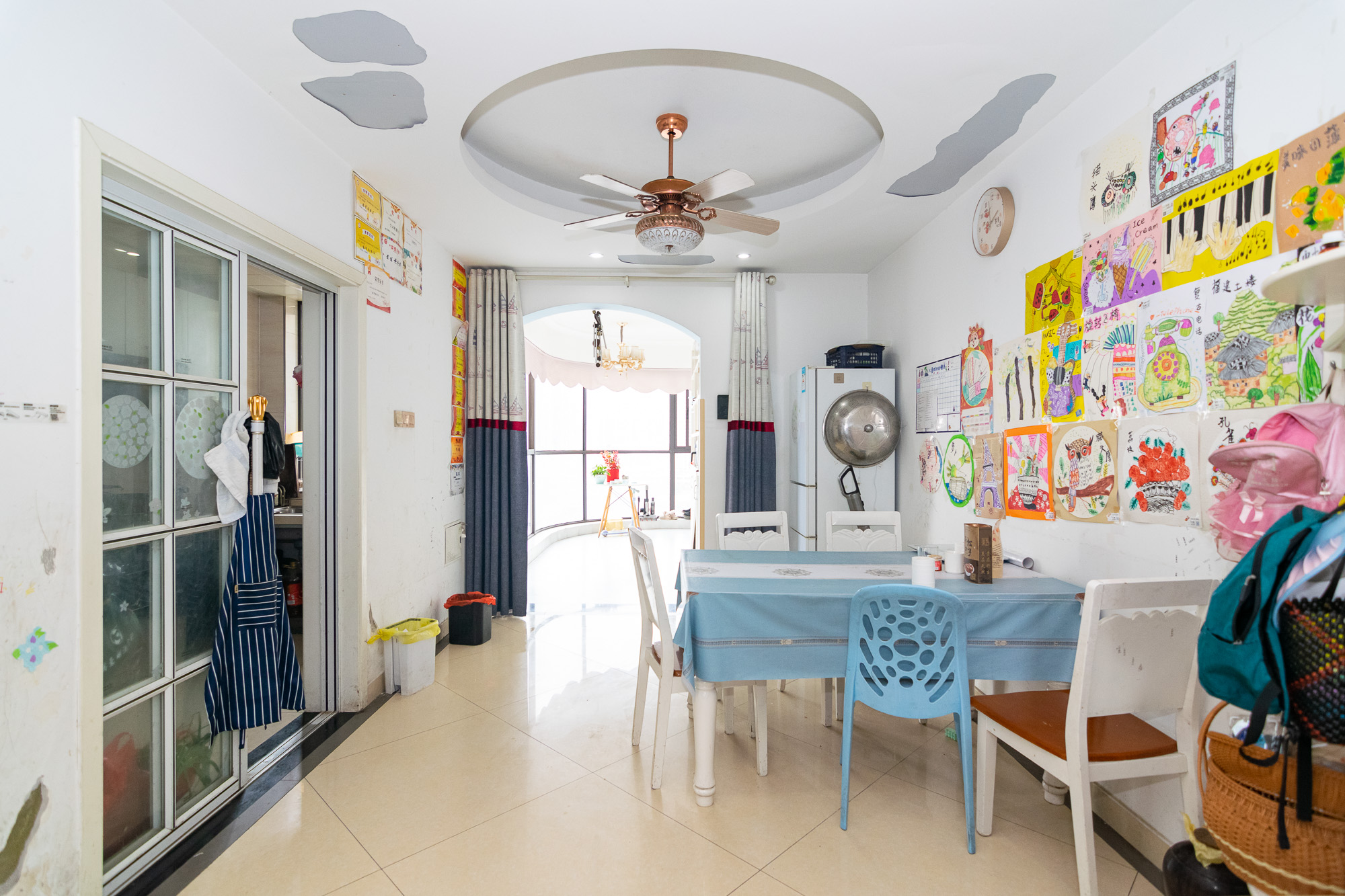 湖南报业文化城(米地亚家园) 3室2厅2卫 93.0万 湖南报业文化城(米地亚家园) 3室2厅2卫 93.0万客厅