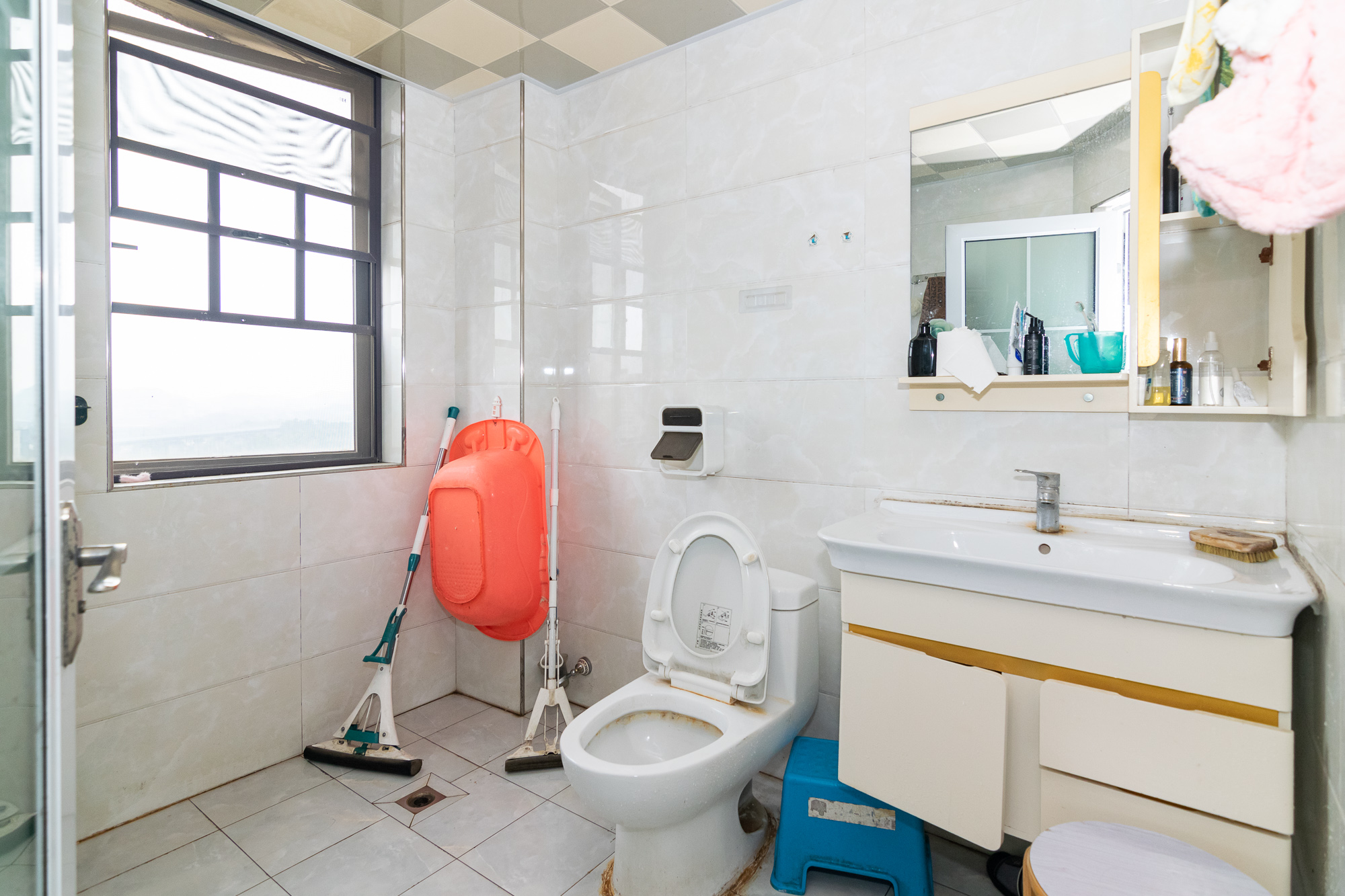 湖南报业文化城(米地亚家园) 3室2厅2卫 93.0万 湖南报业文化城(米地亚家园) 3室2厅2卫 93.0万卫生间