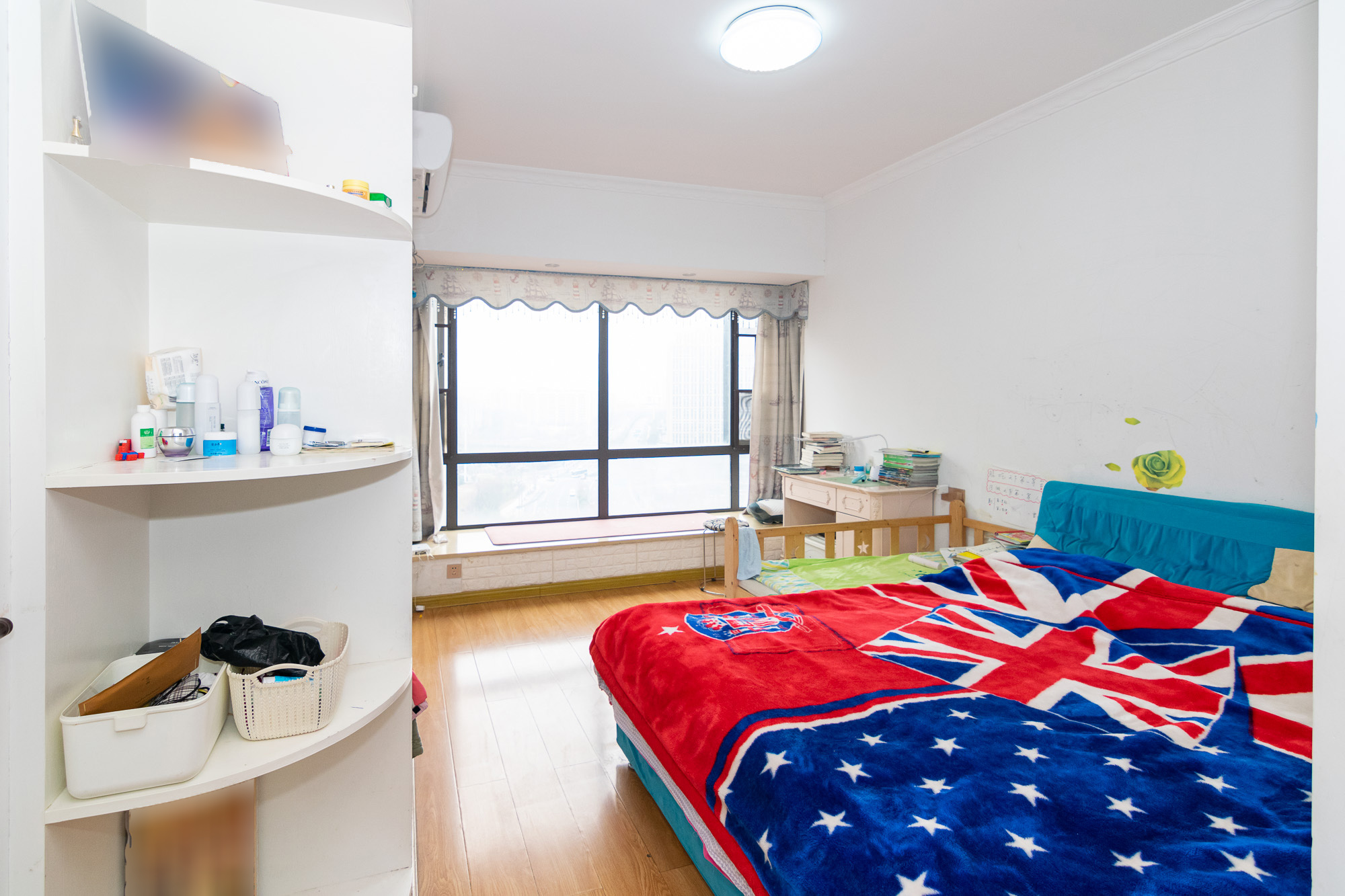 湖南报业文化城(米地亚家园) 3室2厅2卫 93.0万 湖南报业文化城(米地亚家园) 3室2厅2卫 93.0万卧室