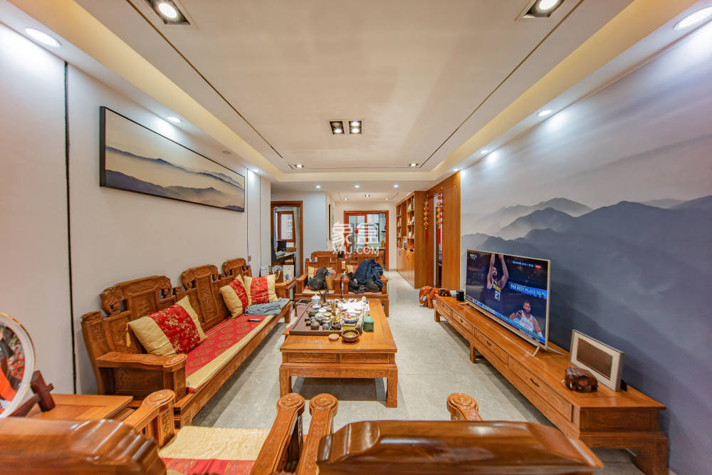 洋湖时代  3室2厅1卫    80.0万