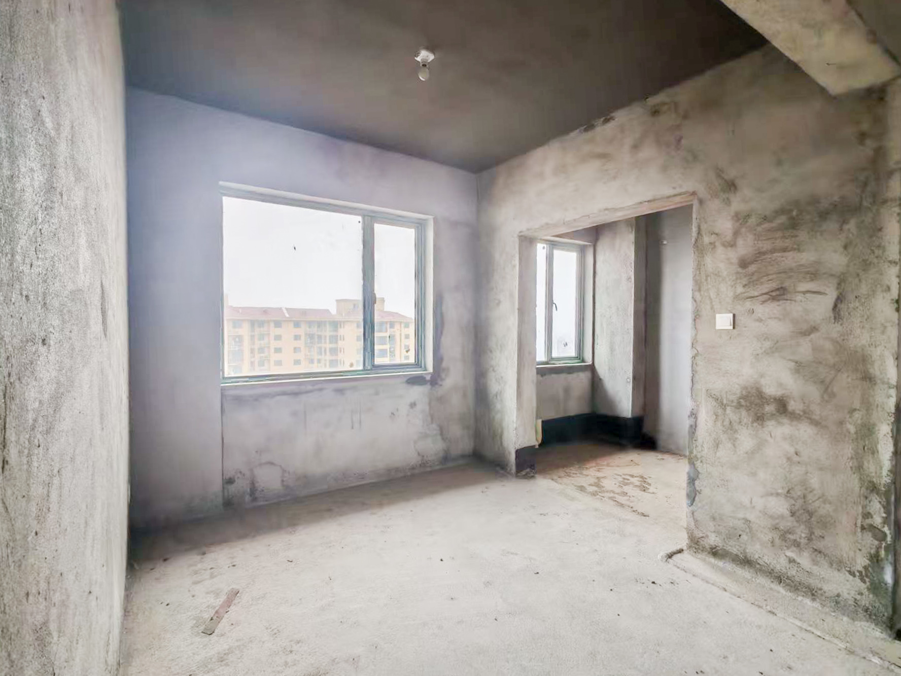 绿色金典  3室2厅2卫    75.0万 绿色金典  3室2厅2卫    75.0万客厅