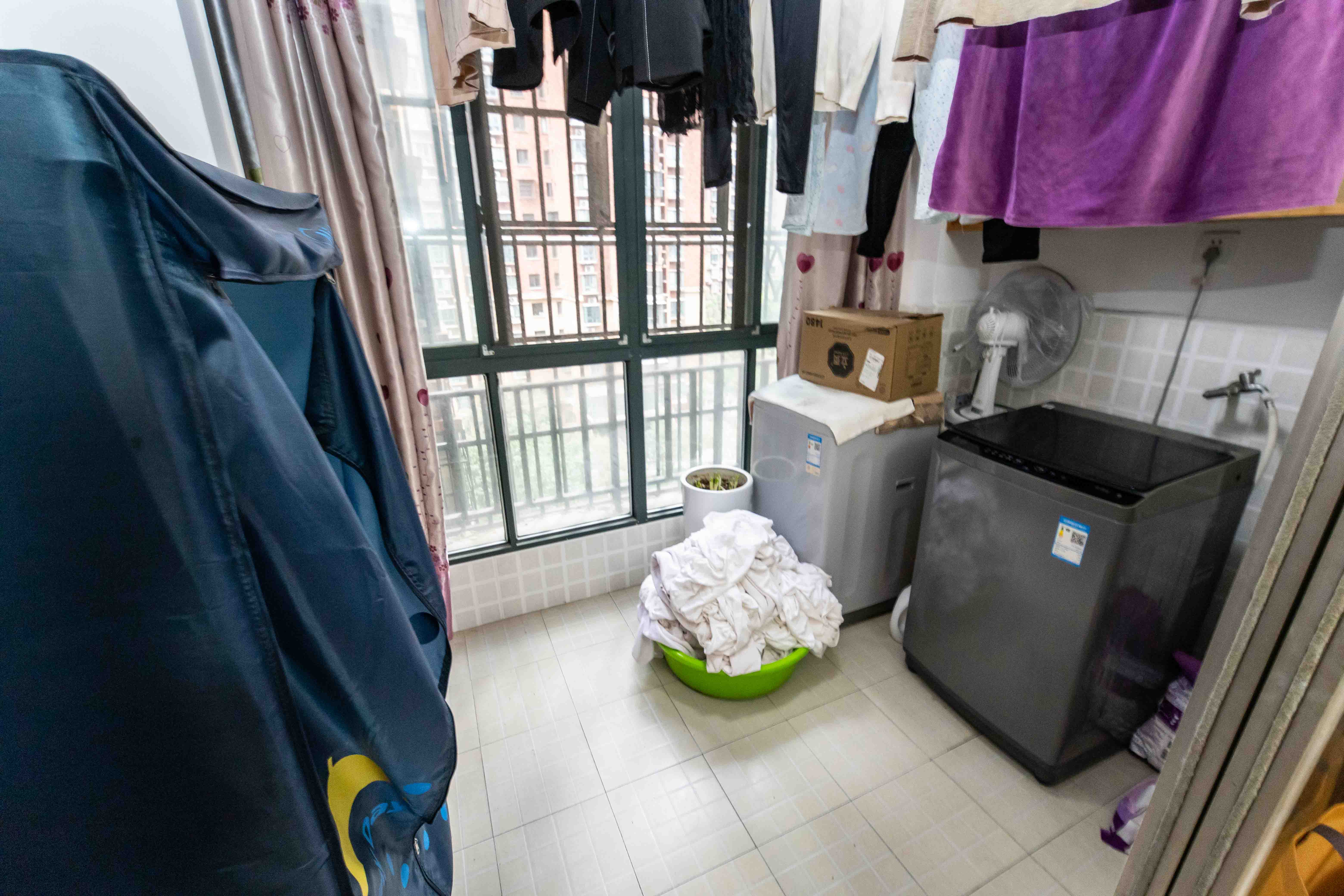 东玺门  3室2厅1卫    75.0万阳台