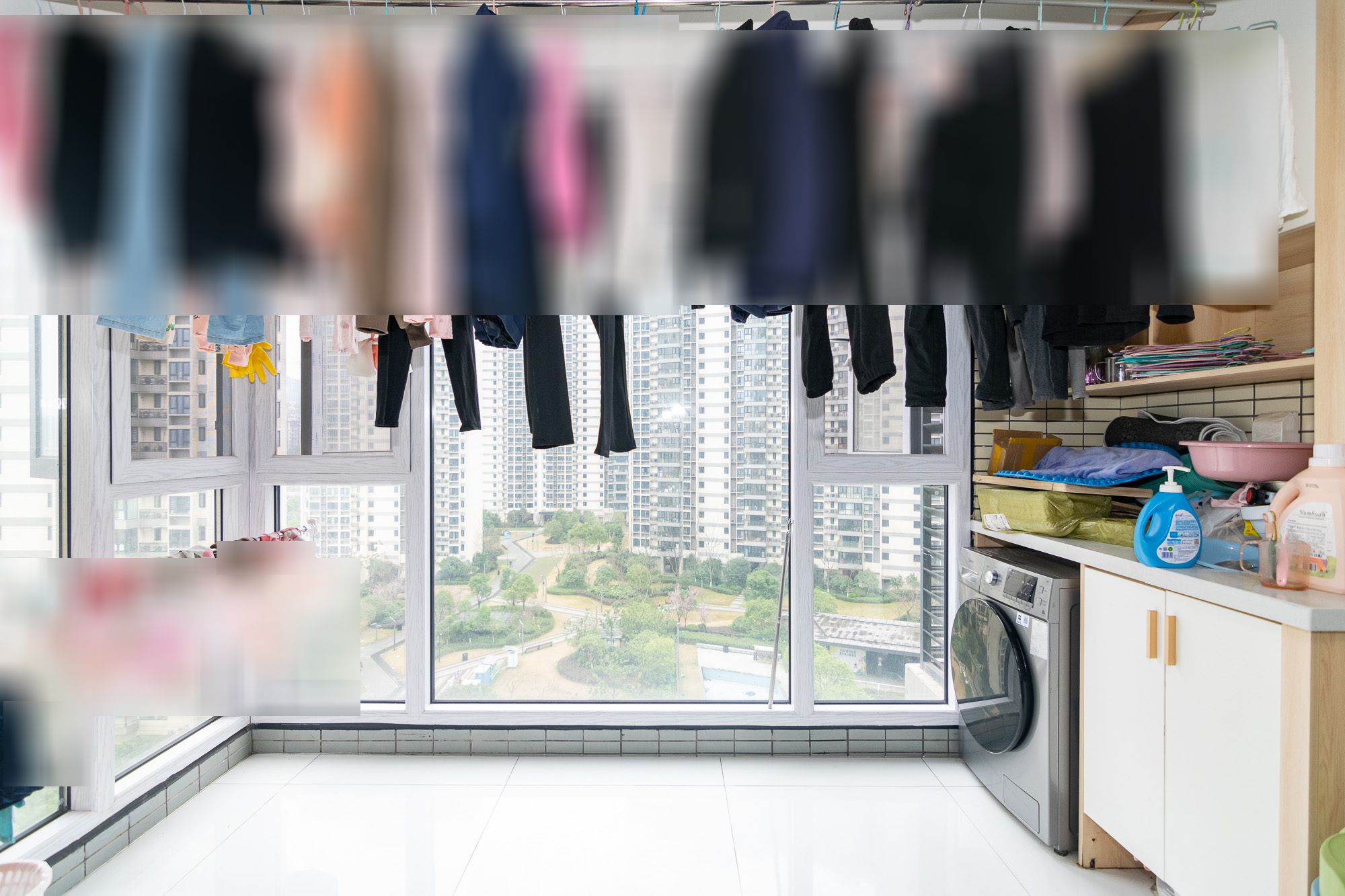时代年华  3室2厅2卫   82.00万阳台