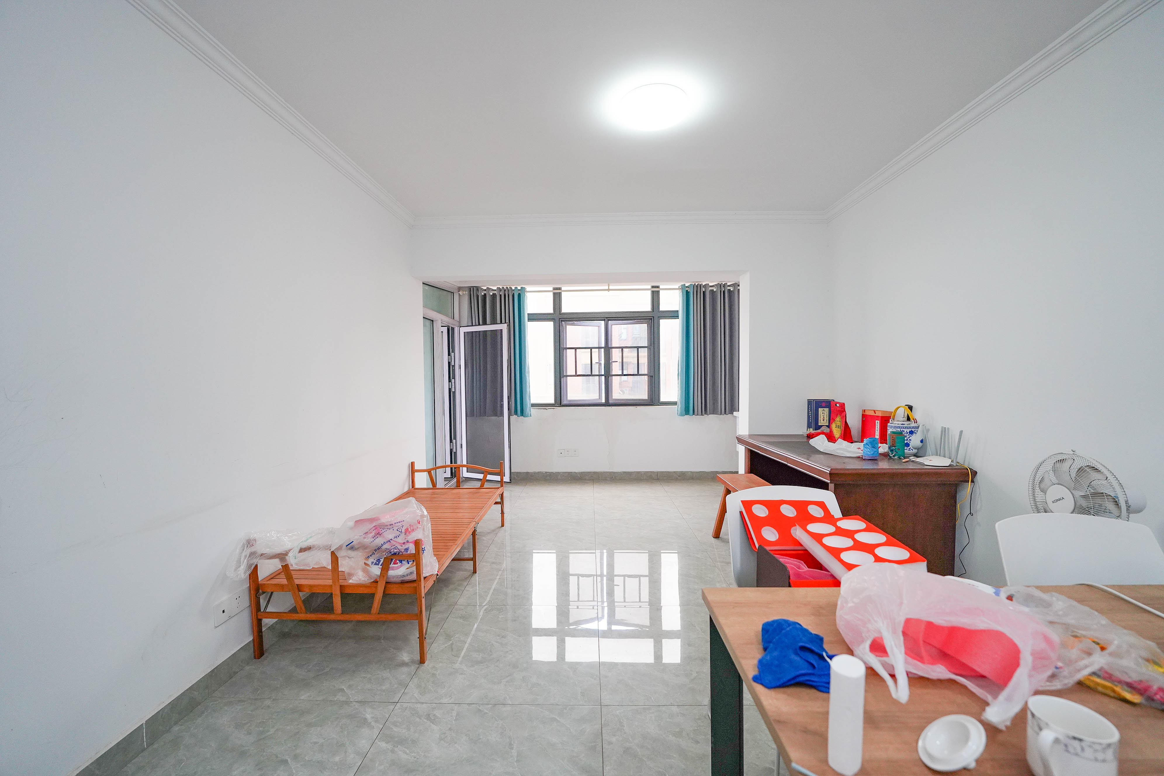 金谷豪庭 2室1厅1卫 50.00万 金谷豪庭 2室1厅1卫 50.00万客厅