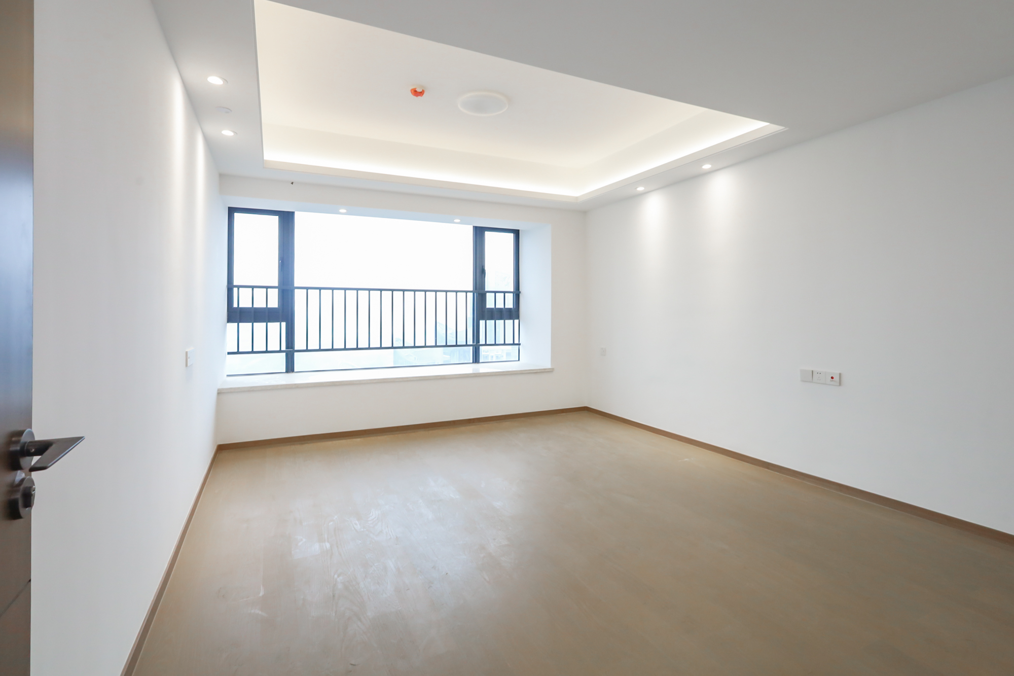 滨江府1913  4室2厅3卫    450.0万 滨江府1913  4室2厅3卫    450.0万卧室