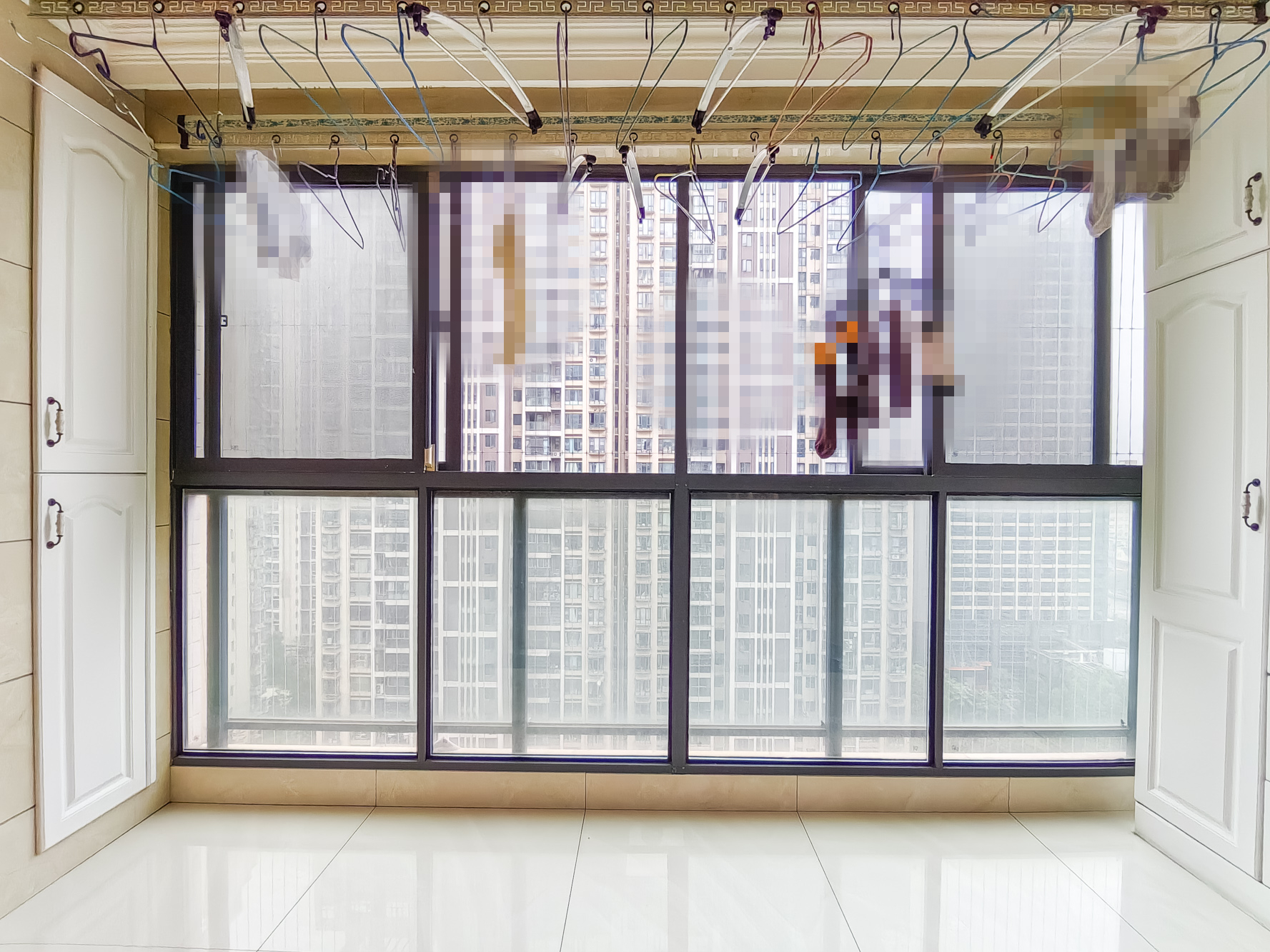 蓝山郡 3室2厅2卫 89.9万 蓝山郡 3室2厅2卫 89.9万阳台