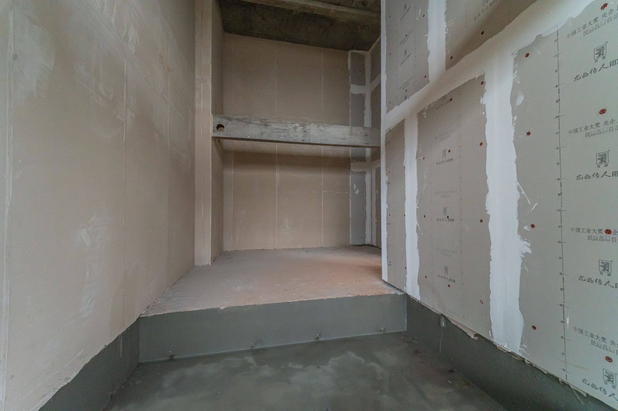 万科松湖天地 6室2厅6卫 628.0万 万科松湖天地 6室2厅6卫 628.0万其他