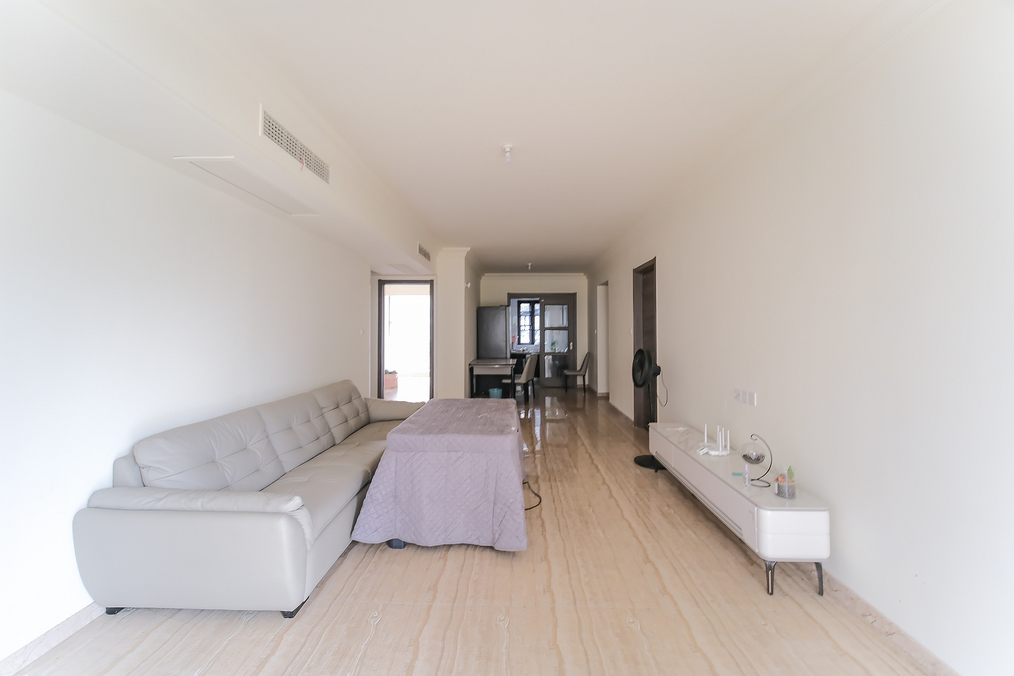 碧桂园翘楚棠 3室2厅2卫 85.0万 碧桂园翘楚棠 3室2厅2卫 85.0万客厅