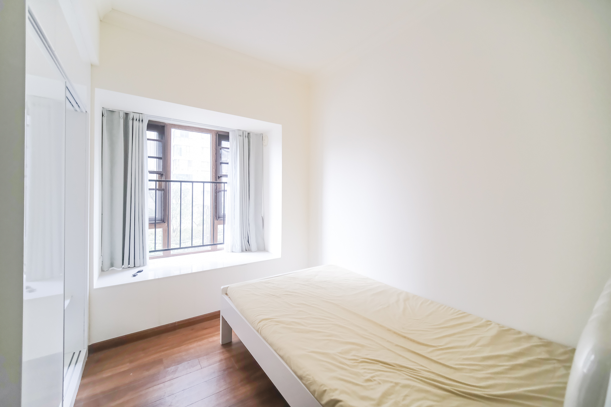 碧桂园翘楚棠  3室2厅2卫    85.0万卧室