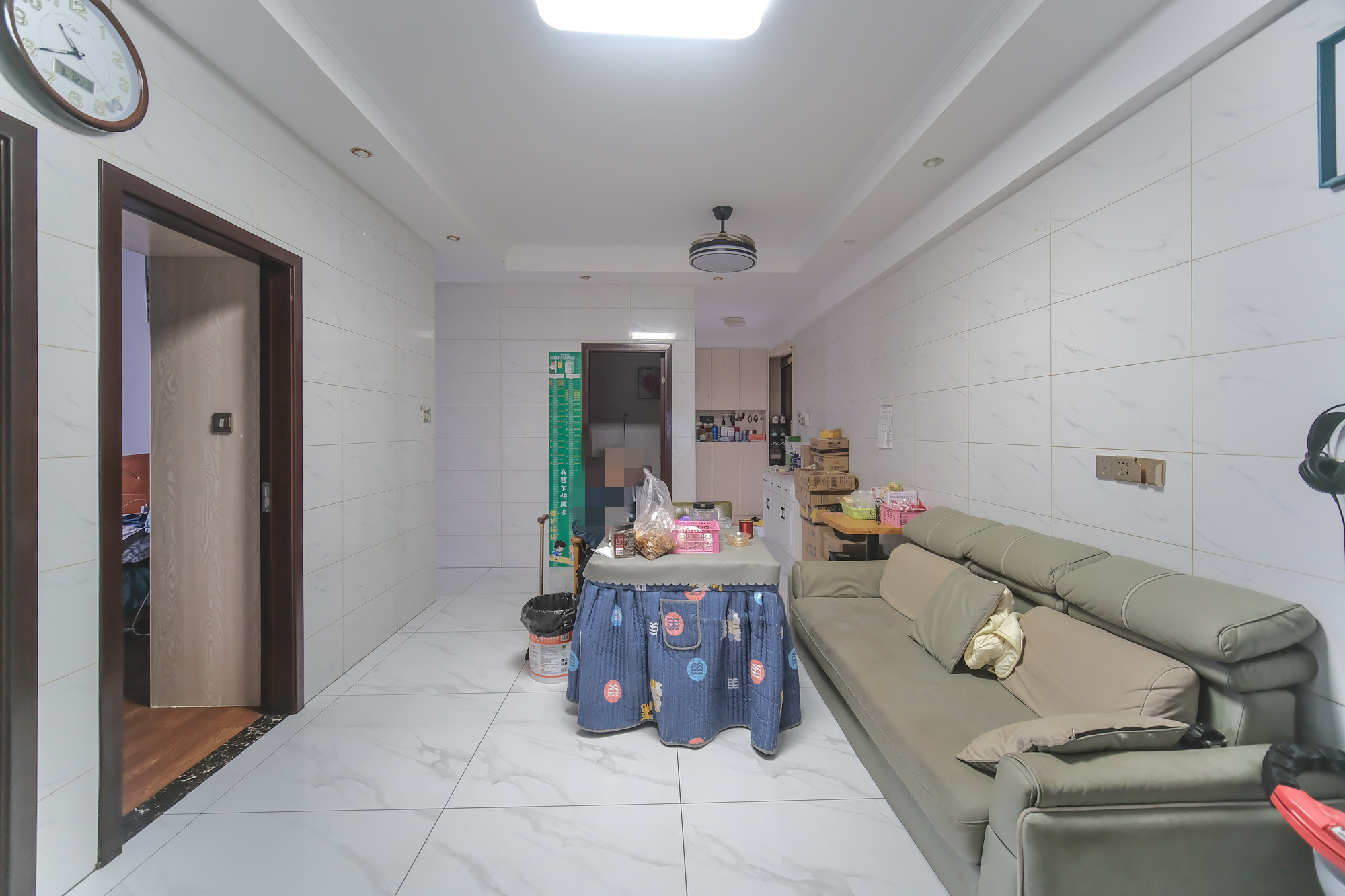 和悦城(蟠龙景苑) 3室2厅1卫 54.8万 和悦城(蟠龙景苑) 3室2厅1卫 54.8万客厅