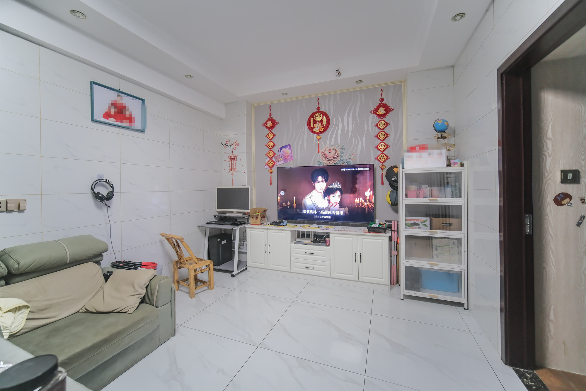 和悦城(蟠龙景苑) 3室2厅1卫 54.8万 和悦城(蟠龙景苑) 3室2厅1卫 54.8万客厅