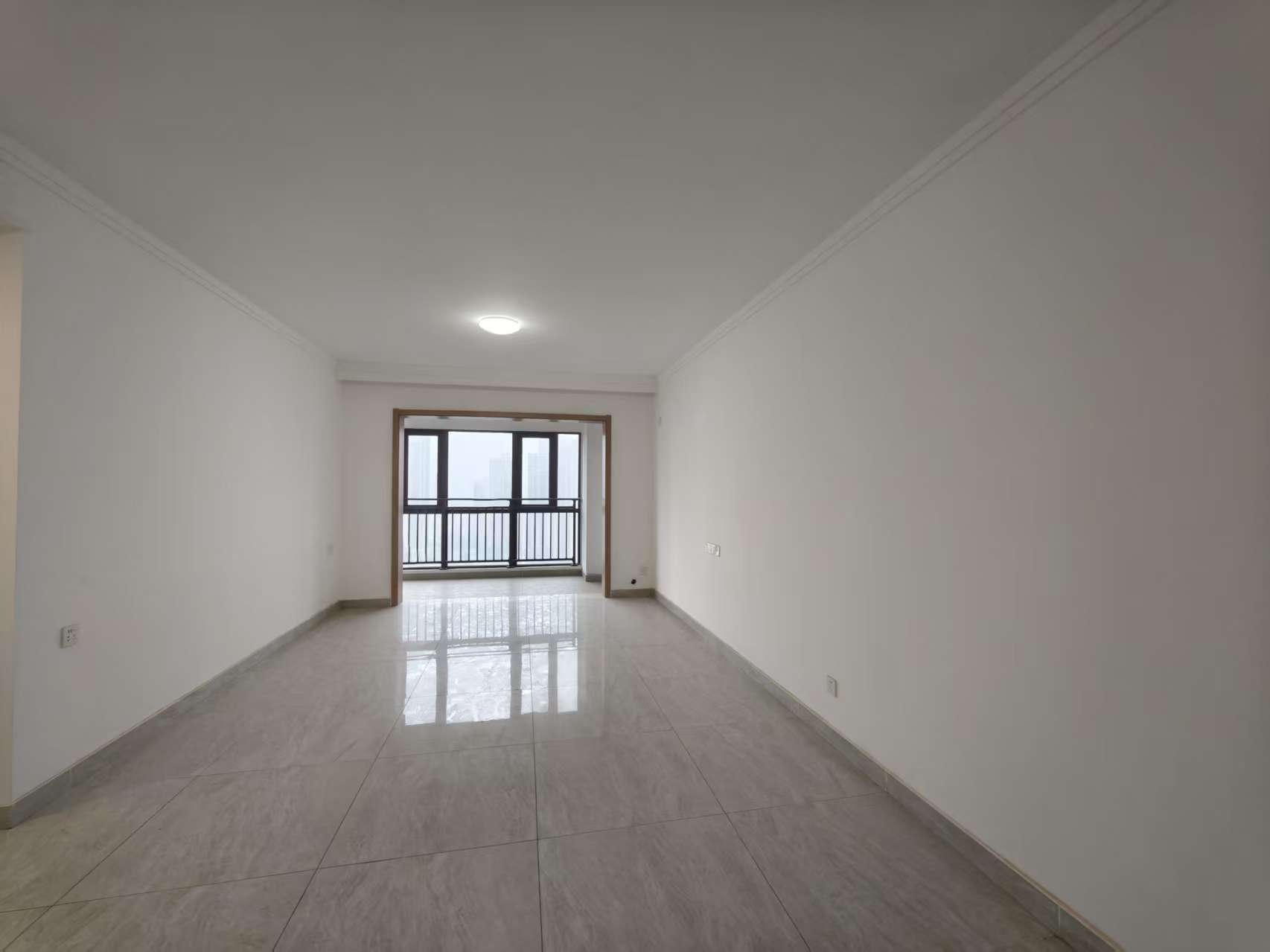 美的翰城  3室2厅2卫    88.0万 美的翰城  3室2厅2卫    88.0万室内图