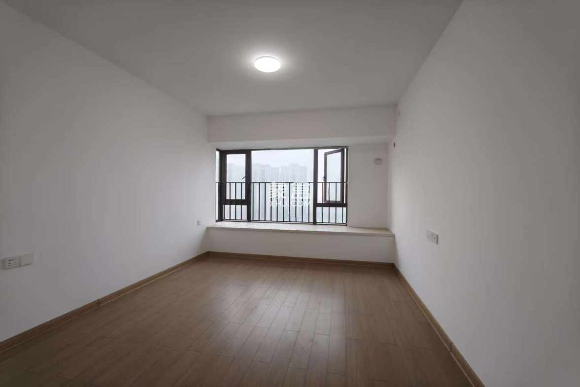 美的翰城  3室2厅2卫    88.0万 美的翰城  3室2厅2卫    88.0万室内图