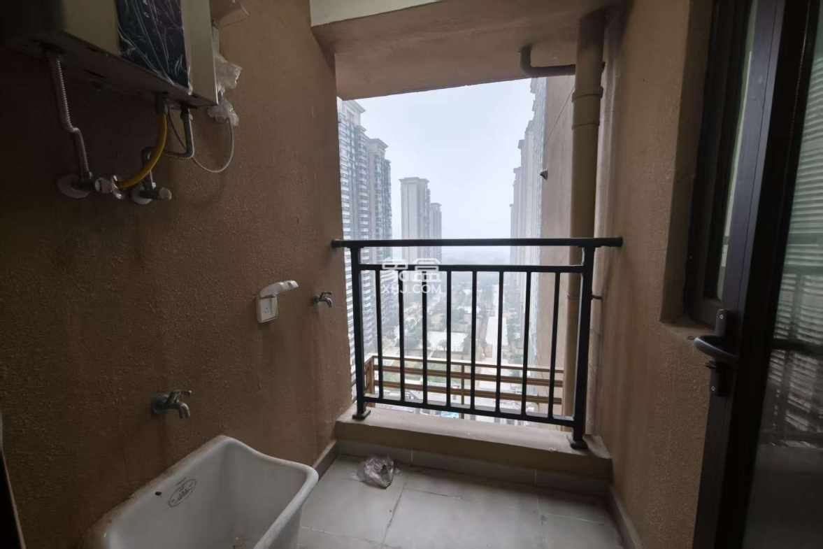 美的翰城  3室2厅2卫    88.0万 美的翰城  3室2厅2卫    88.0万室内图