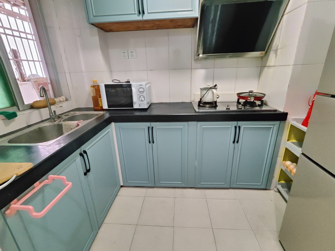 德意雅苑 2室2厅1卫 2200.0元/月 德意雅苑 2室2厅1卫 2200.0元/月室内图