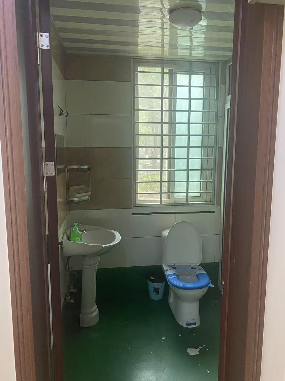 精锐华府(精锐华庭) 3室2厅2卫 1800.0元/月 精锐华府(精锐华庭) 3室2厅2卫 1800.0元/月室内图