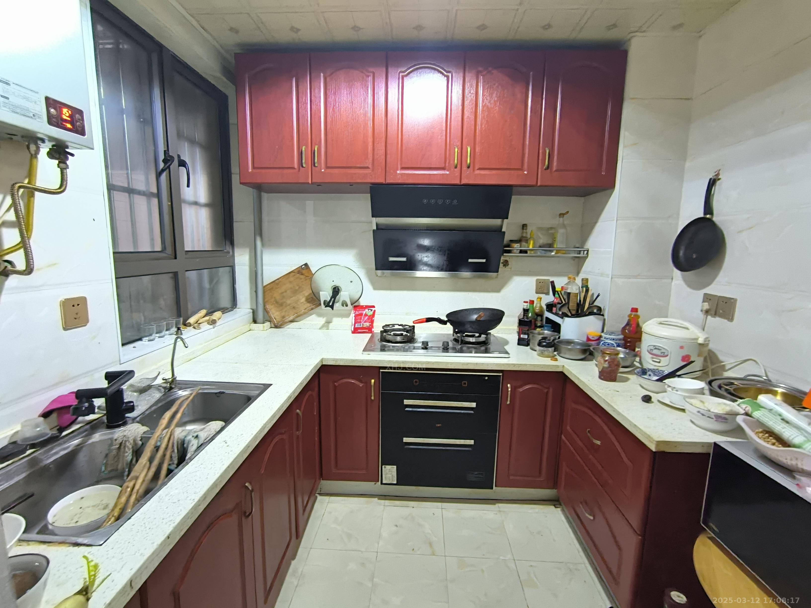 佳兆业金域天下二期 3室2厅2卫 1800.0元/月 佳兆业金域天下二期 3室2厅2卫 1800.0元/月室内图