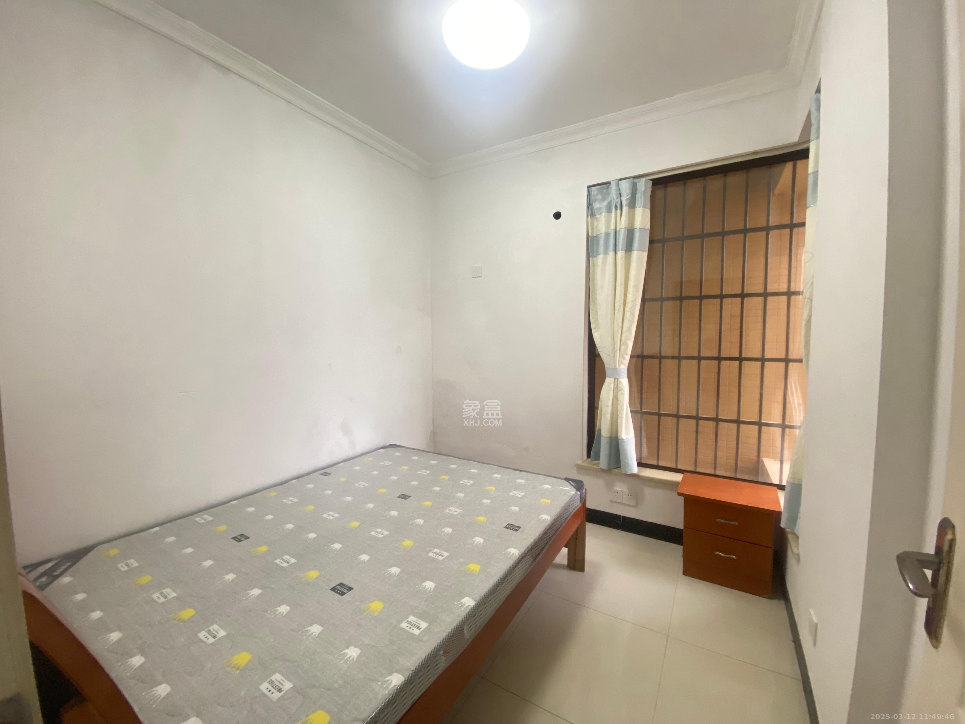 欧莱雅郡  3室2厅1卫   2000.00元/月室内图