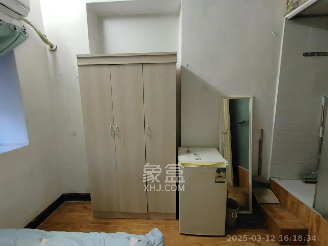 长勘小区  1室0厅1卫   1000.00元/月室内图