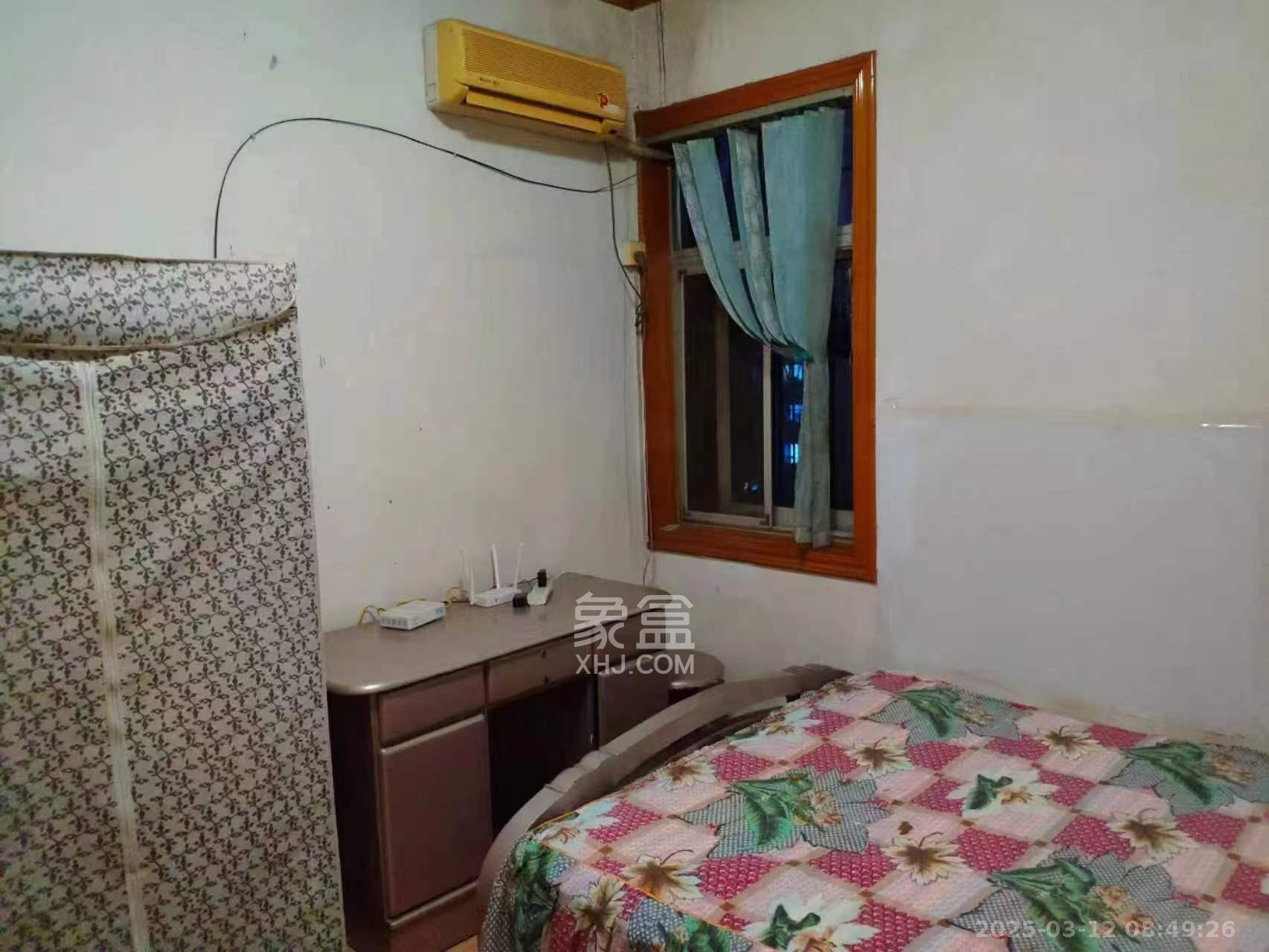 芙蓉区政府机关宿舍 2室2厅1卫 1500.0元/月 芙蓉区政府机关宿舍 2室2厅1卫 1500.0元/月室内图