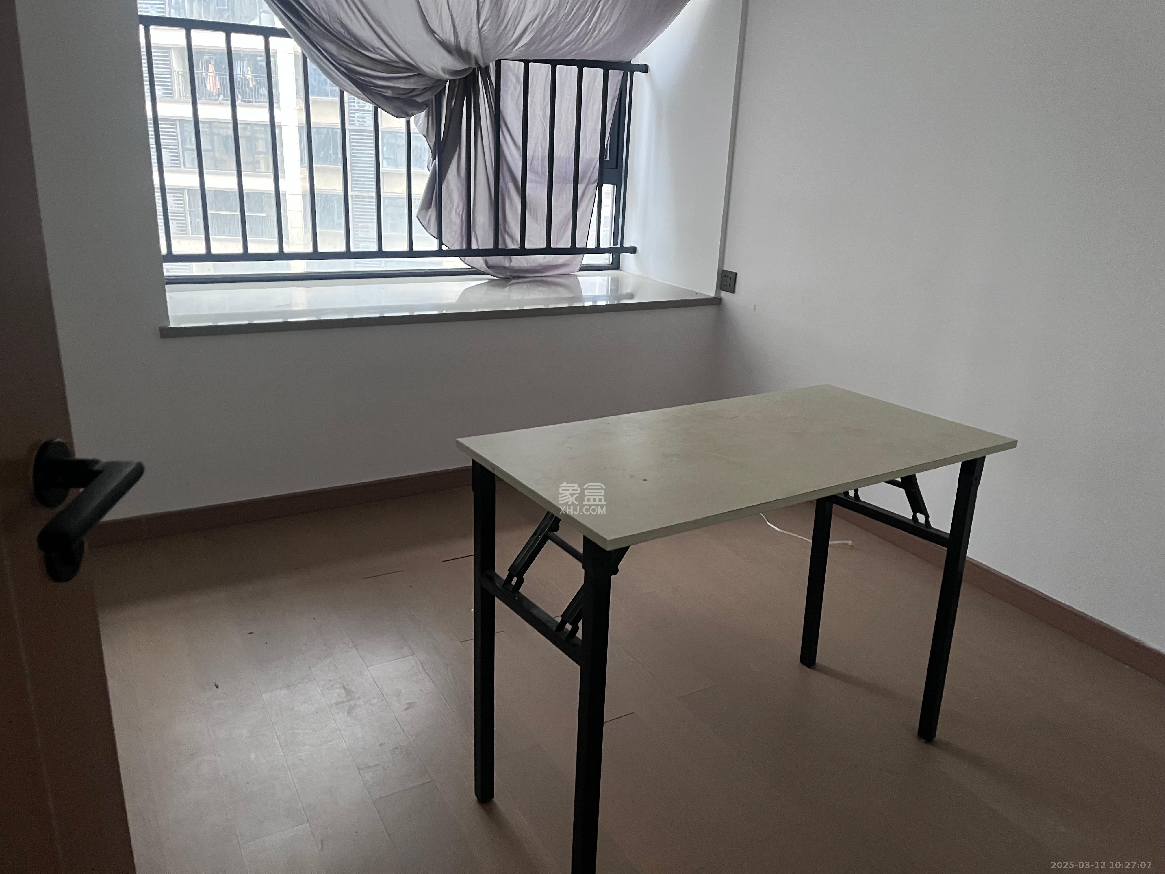 北辰时光里 4室2厅1卫 4500.0元/月 北辰时光里 4室2厅1卫 4500.0元/月室内图