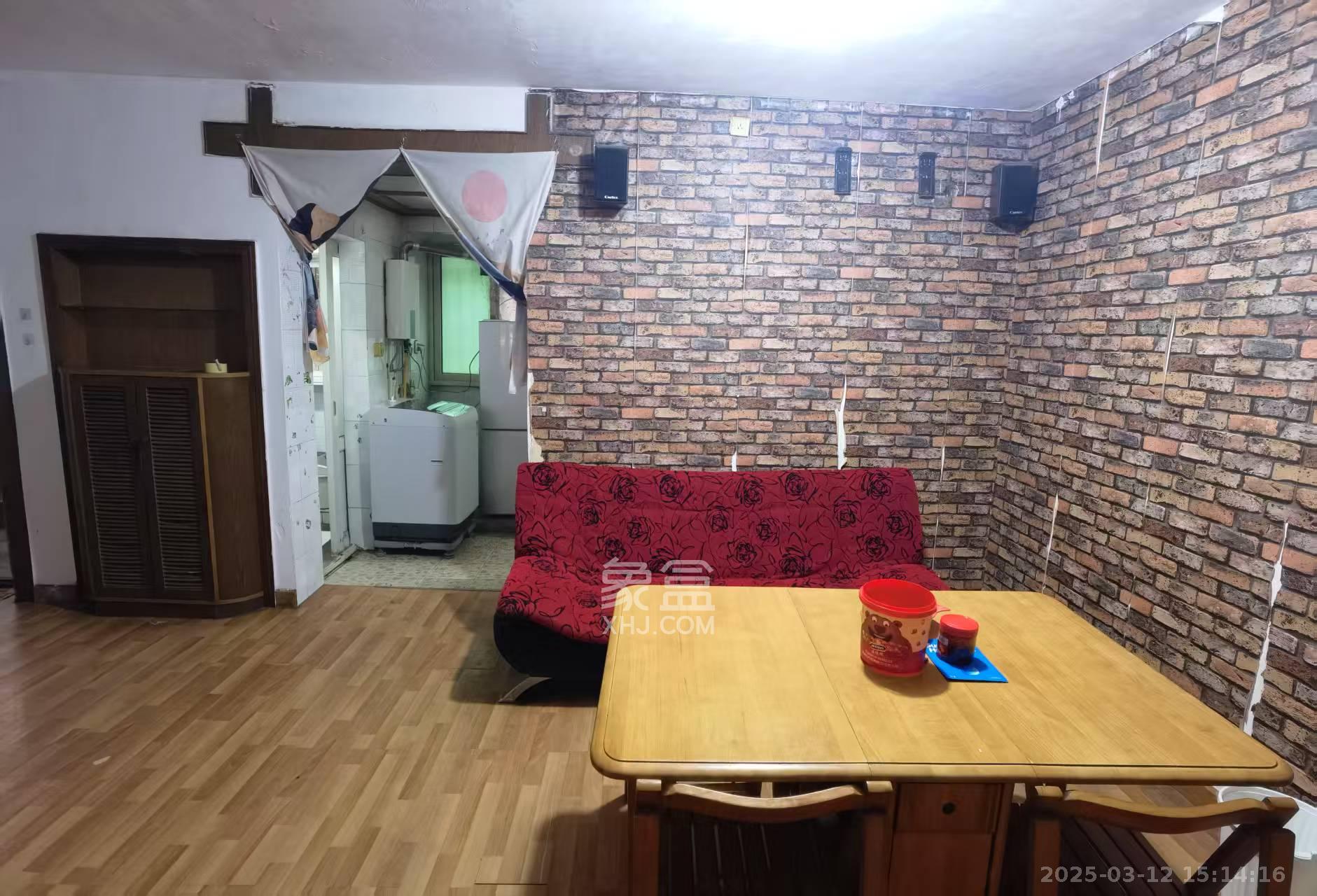 湘运新村 2室1厅1卫 1500.0元/月 湘运新村 2室1厅1卫 1500.0元/月室内图