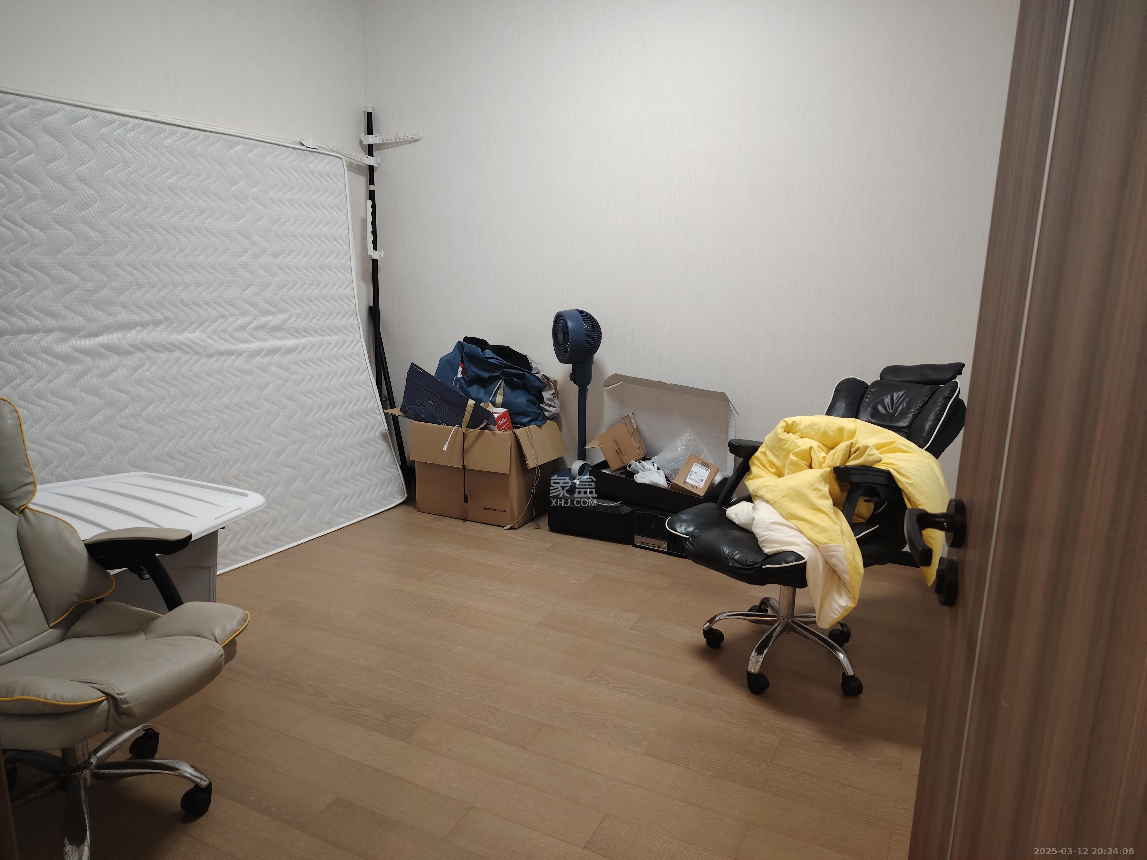 中海阅溪府  3室2厅2卫   3200.00元/月室内图