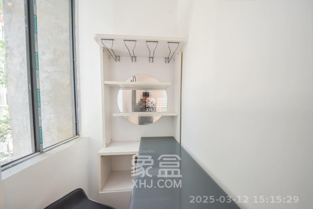 砂子塘社区 3室1厅1卫 2200.0元/月 砂子塘社区 3室1厅1卫 2200.0元/月室内图