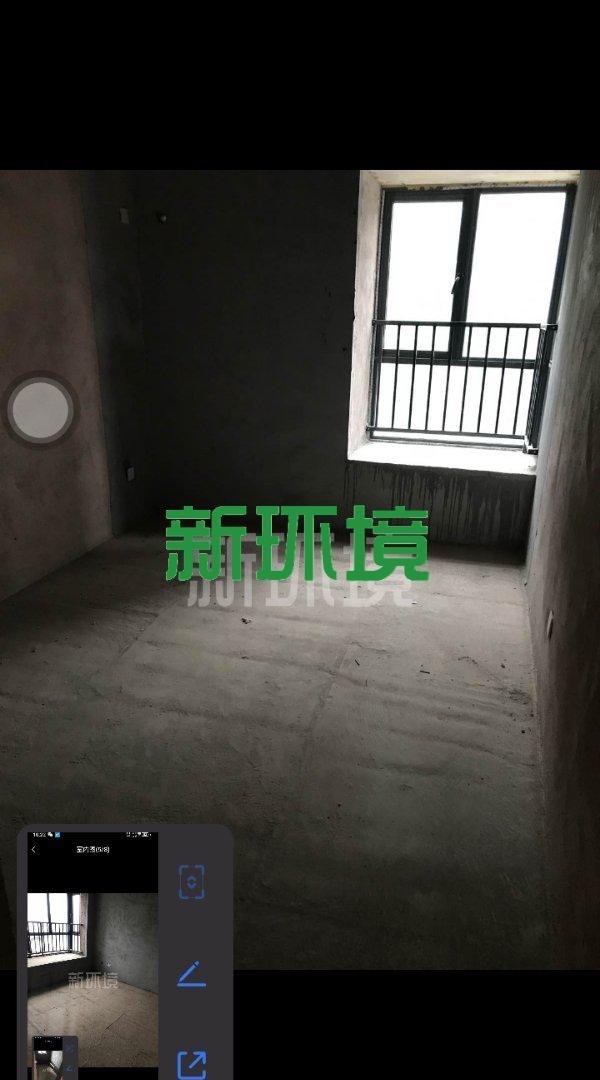 山城上品 4室2厅2卫 71.0万 山城上品 4室2厅2卫 71.0万客厅