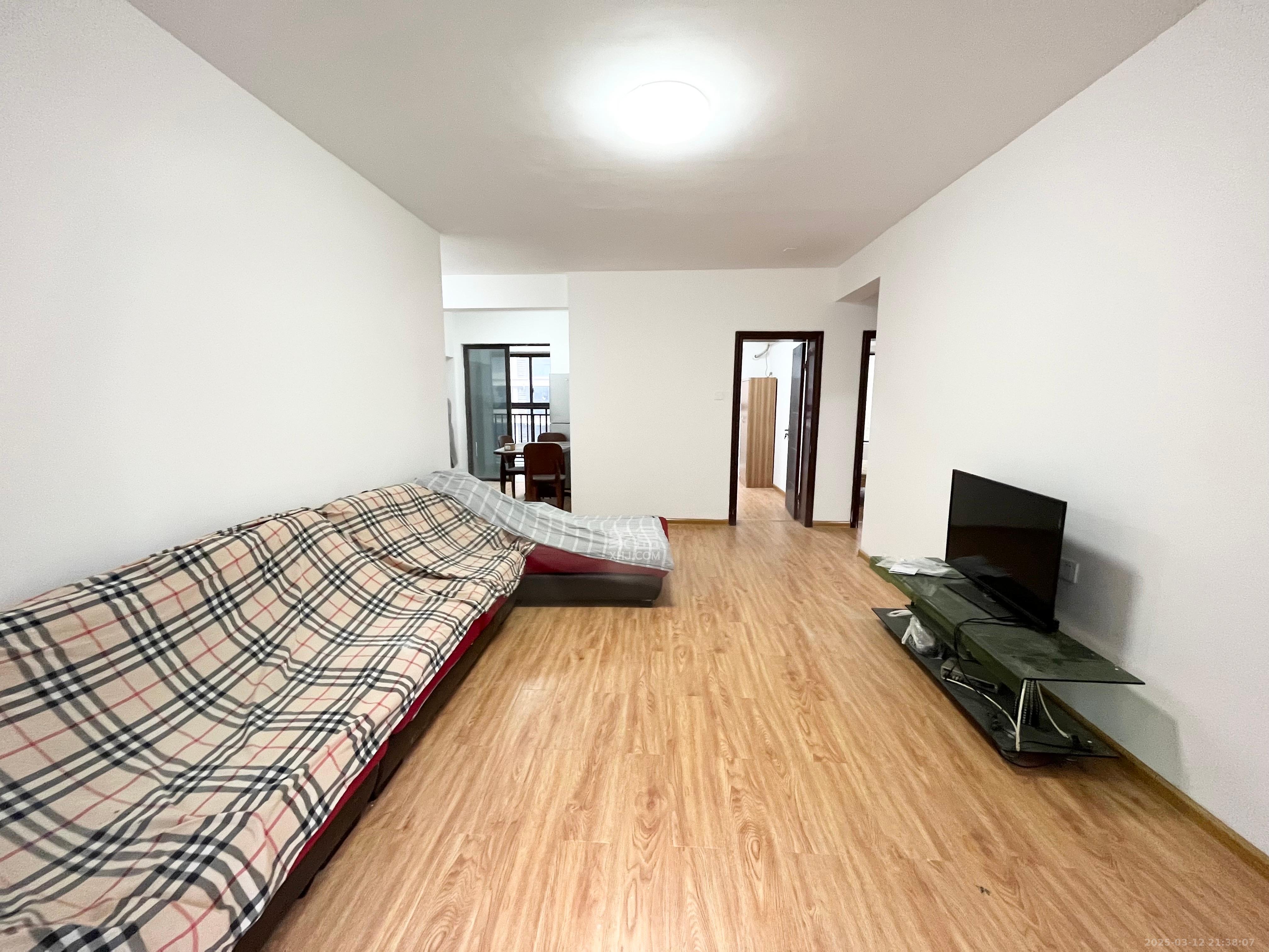 保利麓谷林语F区 3室2厅1卫 2100.0元/月 保利麓谷林语F区 3室2厅1卫 2100.0元/月室内图