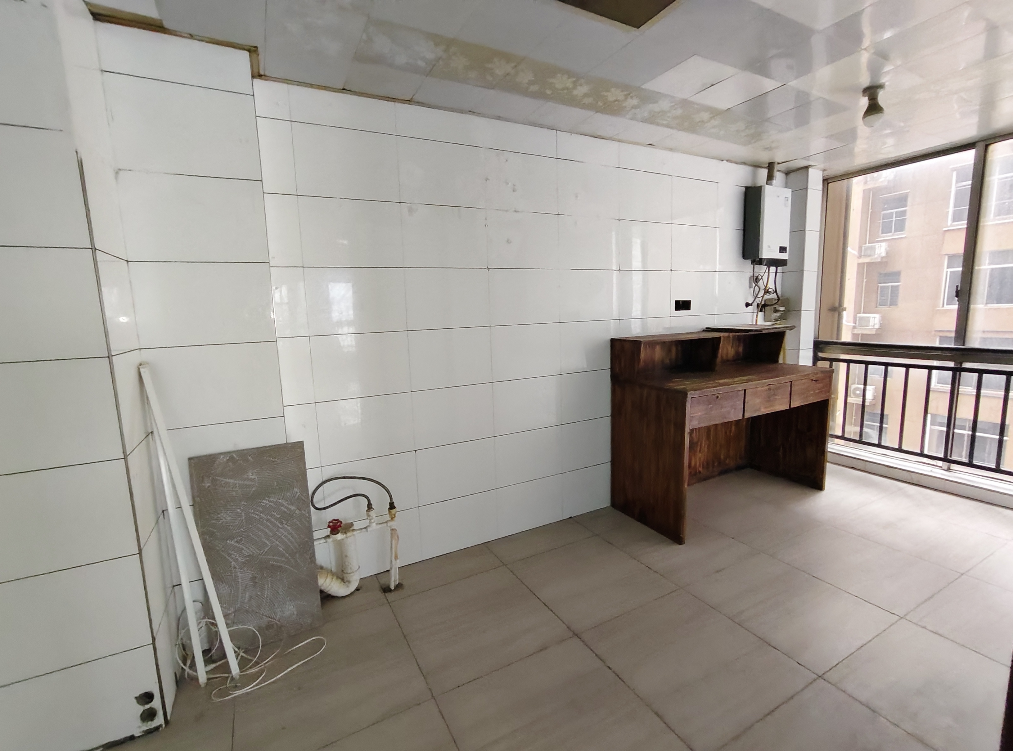 金源大厦  4室2厅2卫    3000.0元/月 金源大厦  4室2厅2卫    3000.0元/月室内图