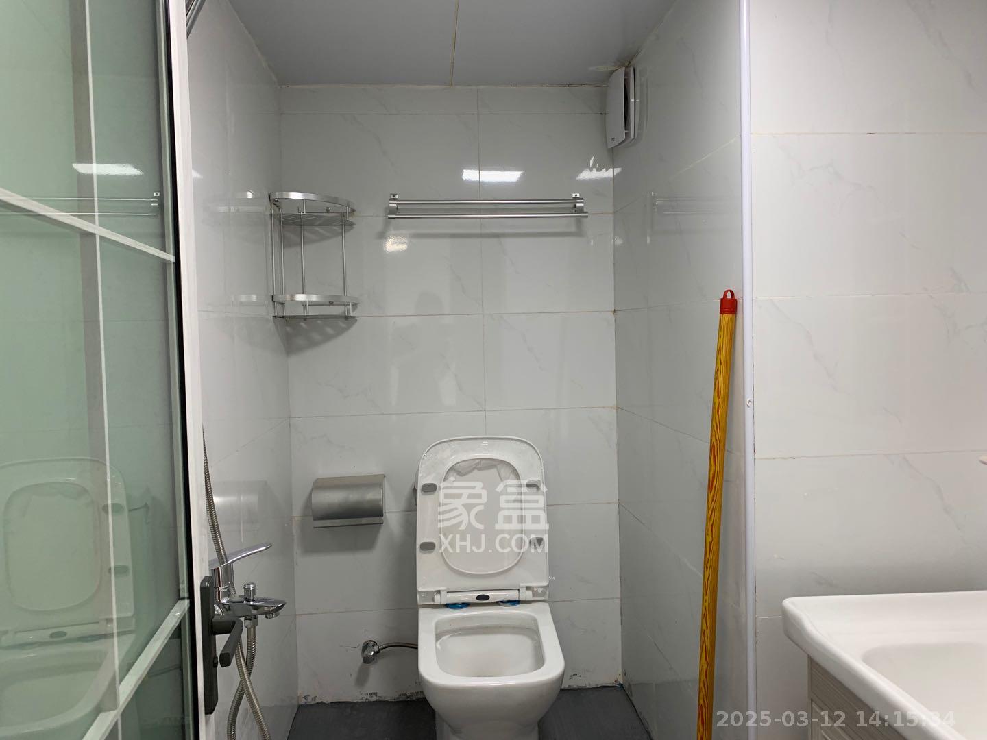 恒大上林苑 2室1厅1卫 2200.0元/月 恒大上林苑 2室1厅1卫 2200.0元/月室内图