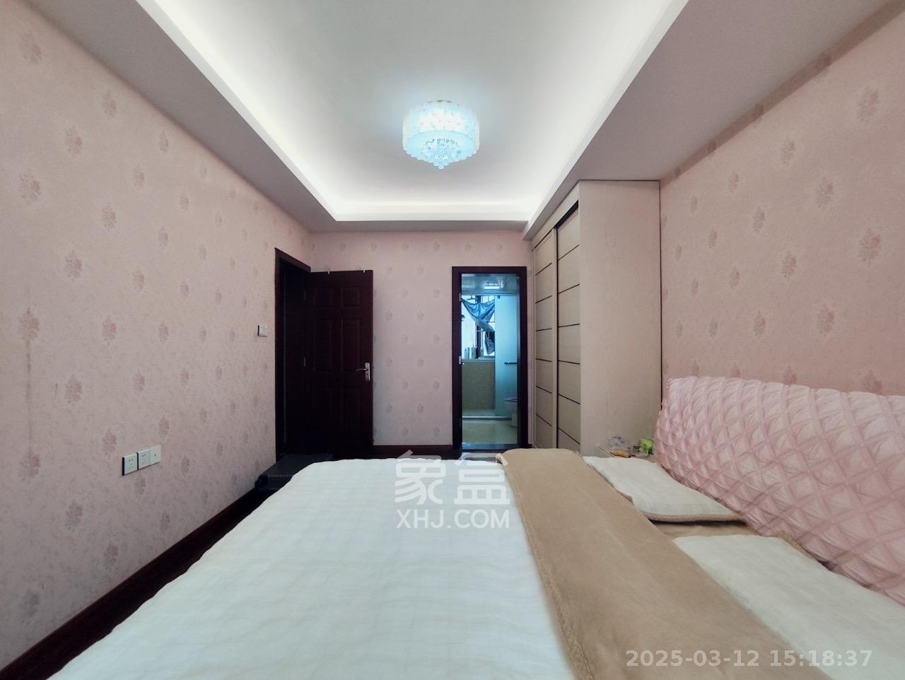 旭辉华庭  3室2厅2卫   2400.00元/月室内图