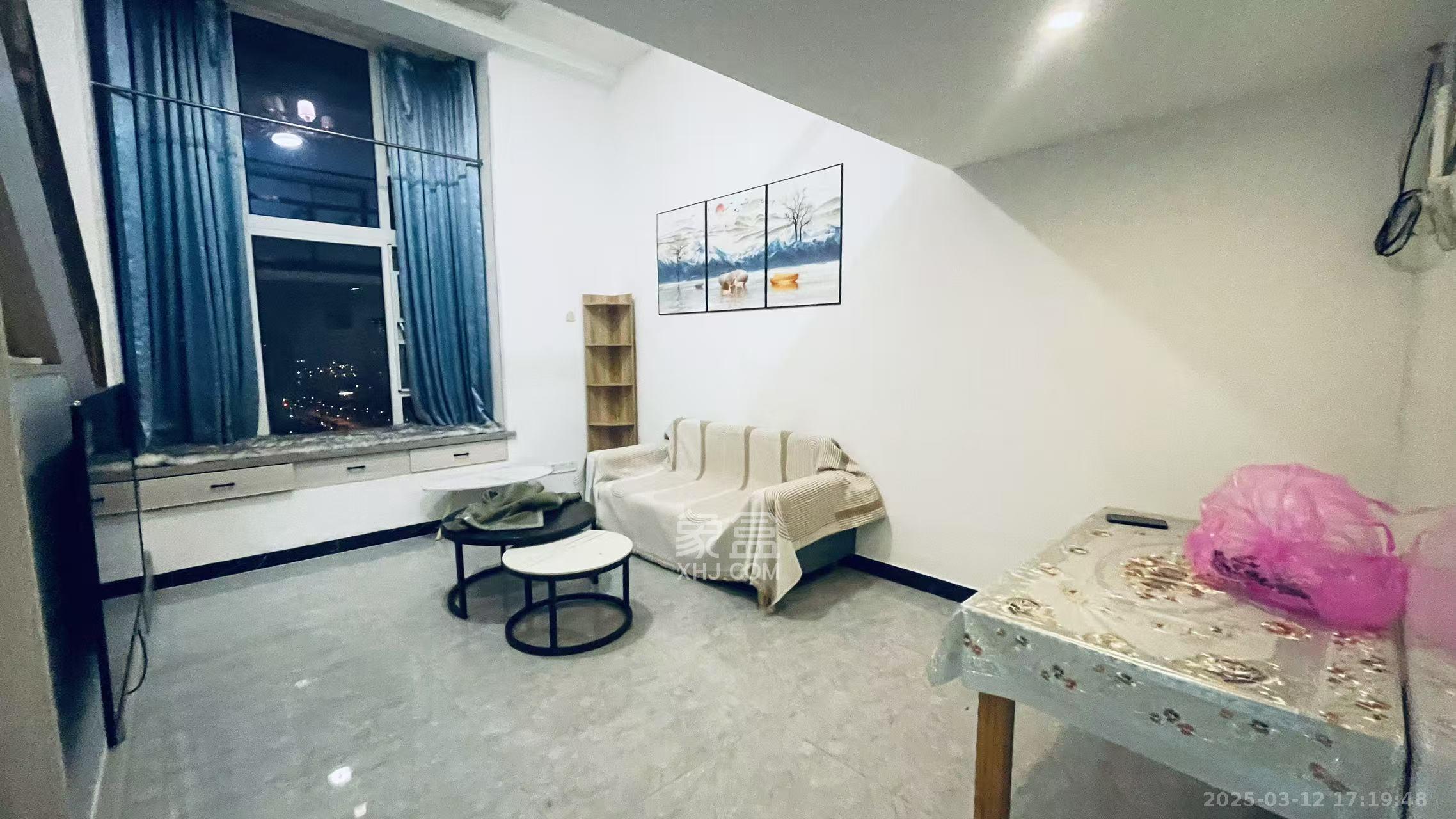 芙蓉万国城MOMA(卓越汇富苑) 1室1厅1卫 2000.0元/月 芙蓉万国城MOMA(卓越汇富苑) 1室1厅1卫 2000.0元/月室内图