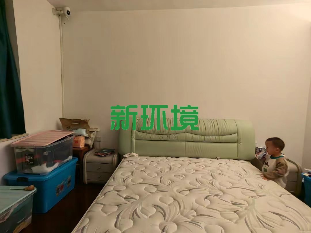 汇景名都  3室2厅1卫   58.00万客厅