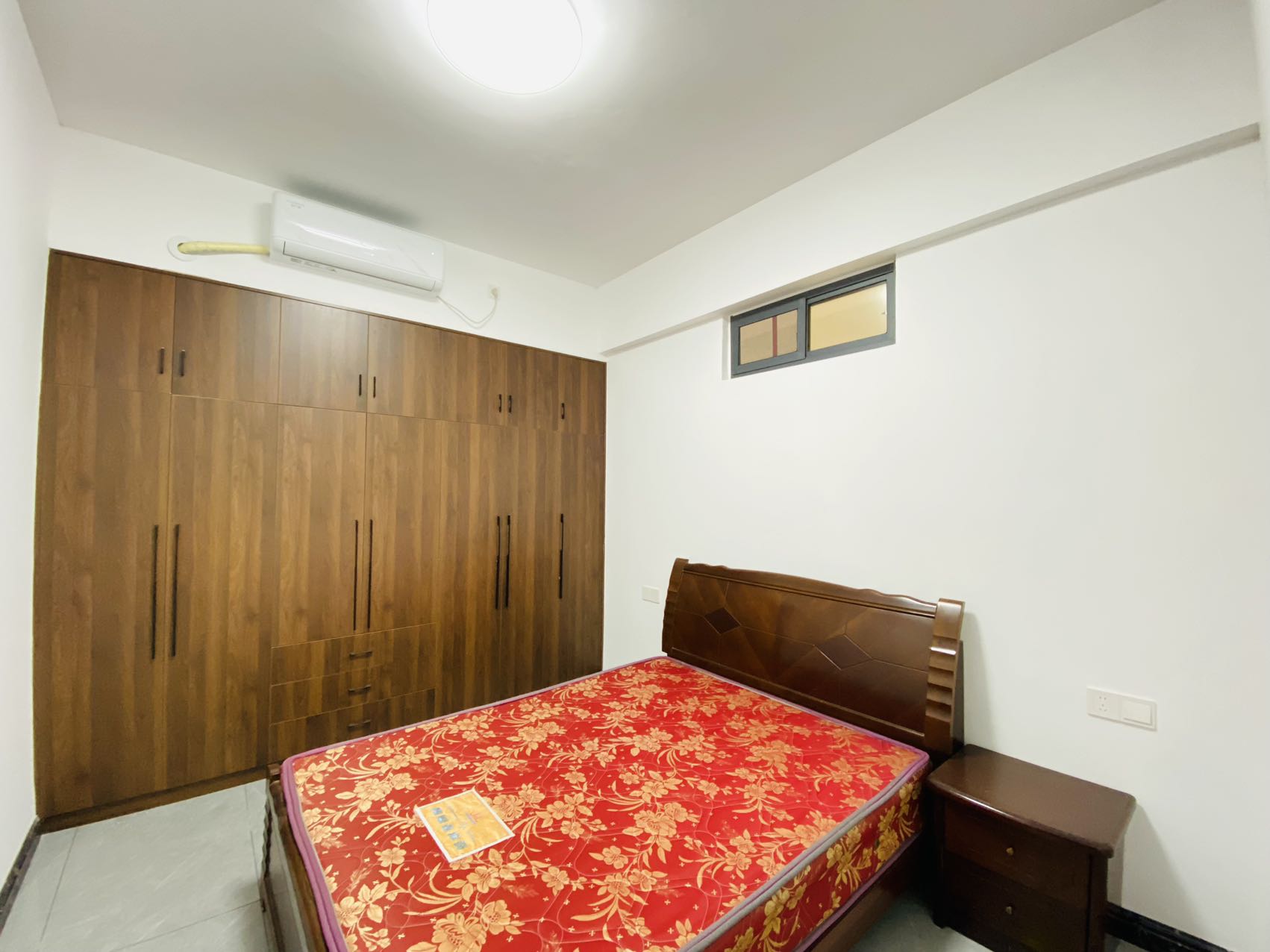 康城上品 3室2厅1卫 1300.0元/月 康城上品 3室2厅1卫 1300.0元/月室内图