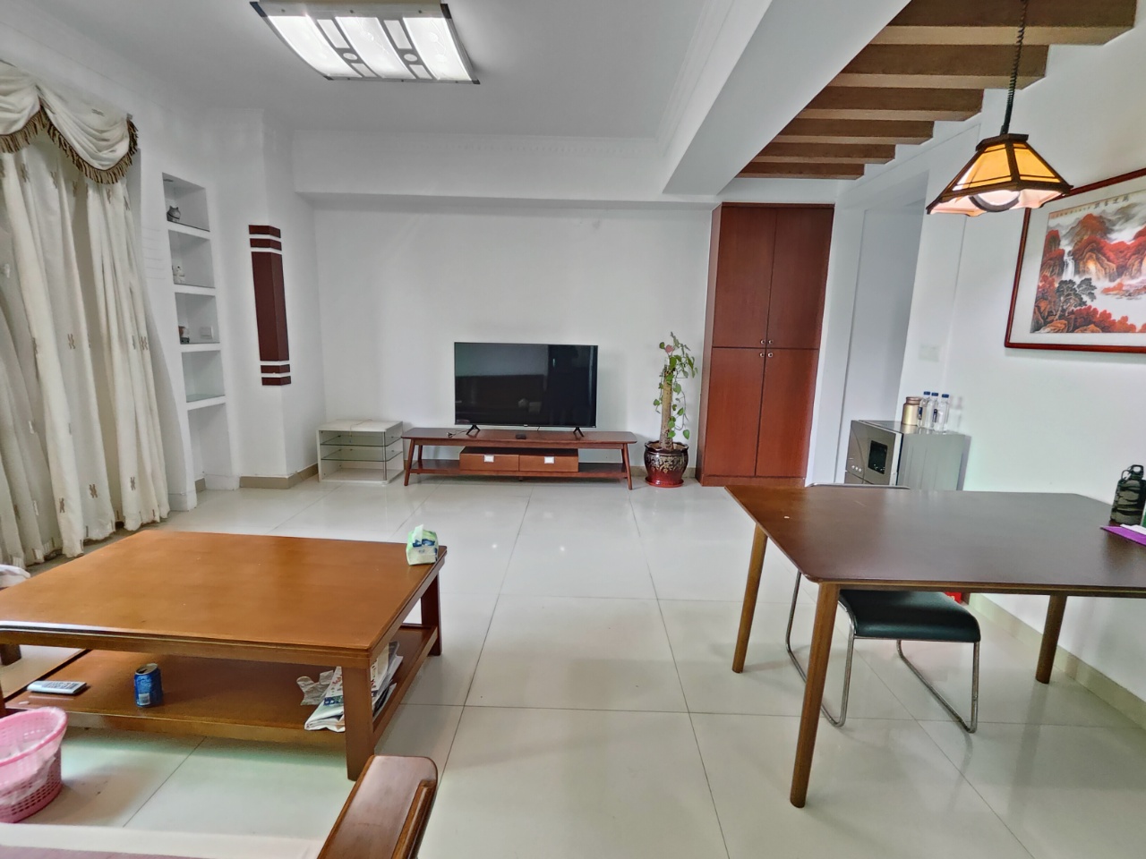 德意雅苑 2室2厅1卫 2200.0元/月 德意雅苑 2室2厅1卫 2200.0元/月室内图