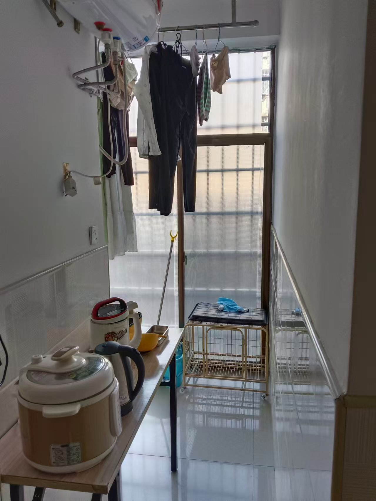 幸福里 3室2厅1卫 1200.0元/月 幸福里 3室2厅1卫 1200.0元/月室内图